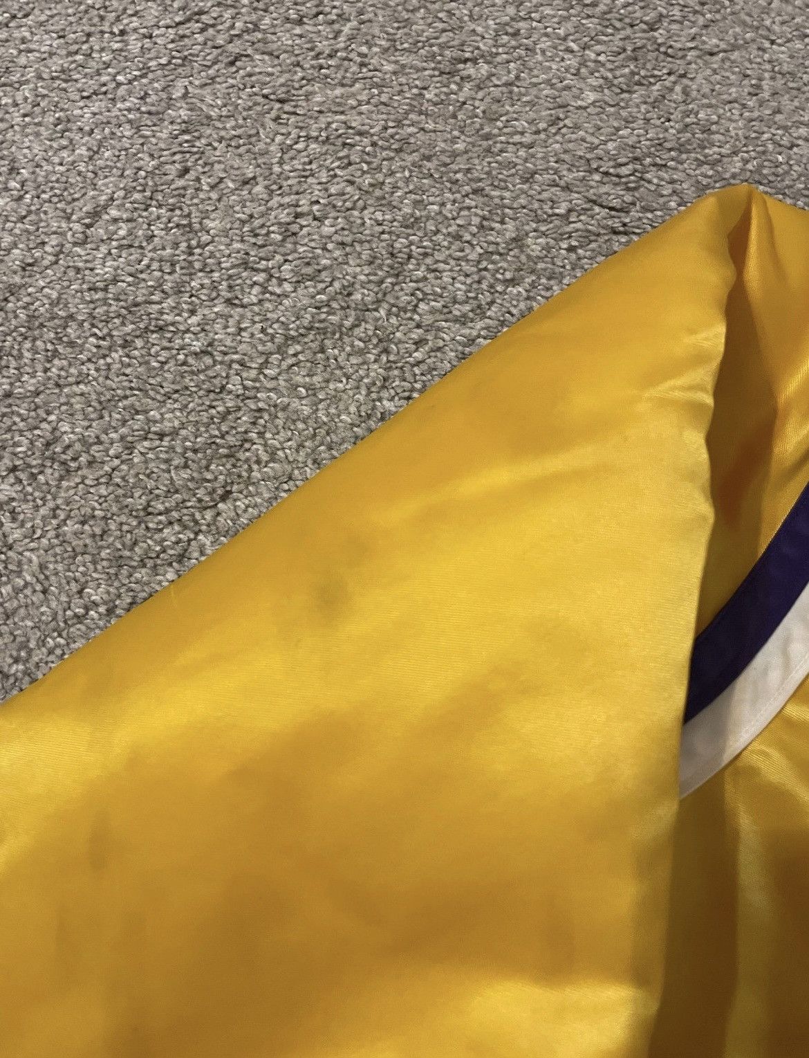 Starter × Vintage Vintage Los Angeles Lakers Starter Jacket Medium Made In USA Size US M / EU 48-50 / 2 - 7 Thumbnail