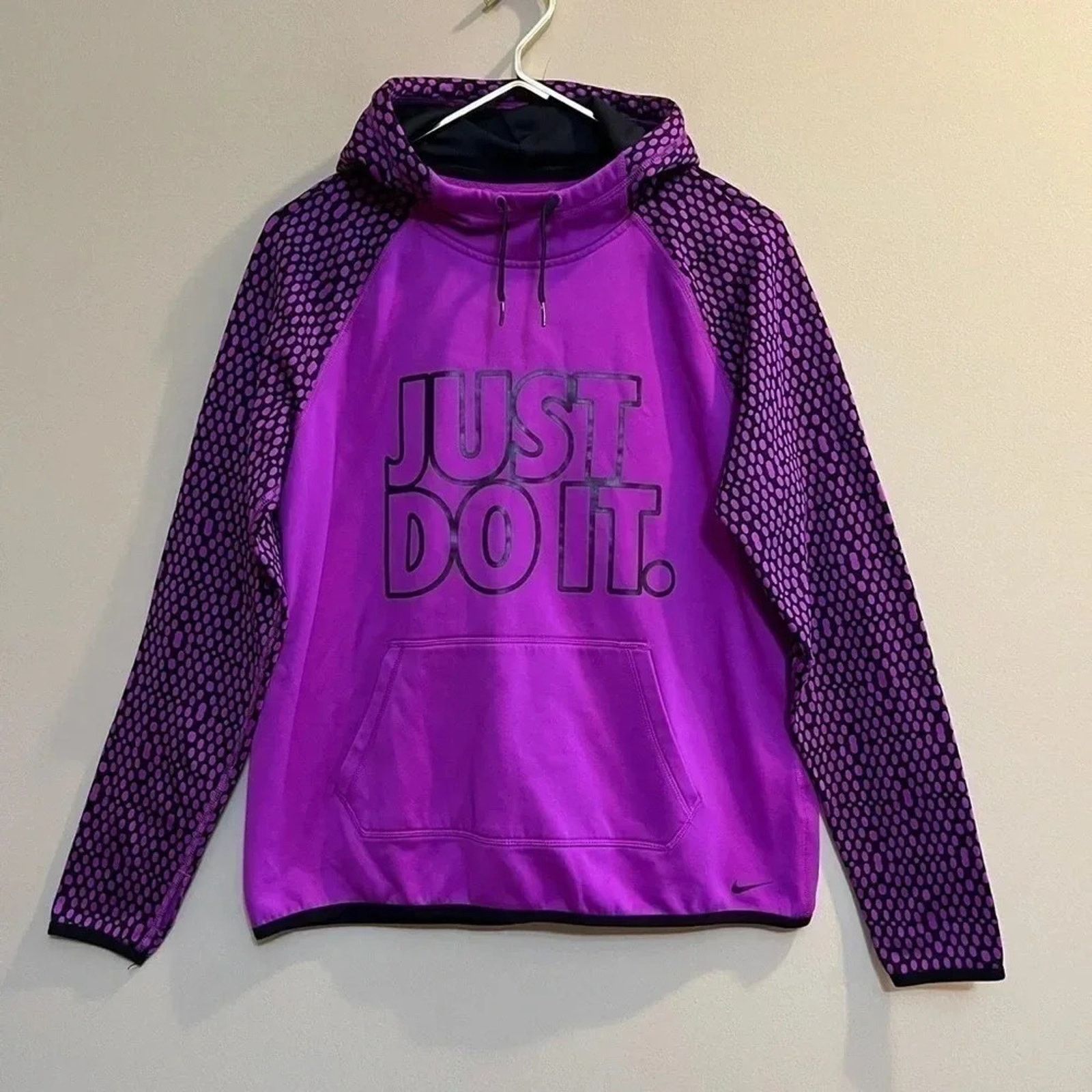 Nike Nike Women’s Therma-fit size Medium M magenta Purple hoodie Size M / US 6-8 / IT 42-44 - 1 Thumbnail