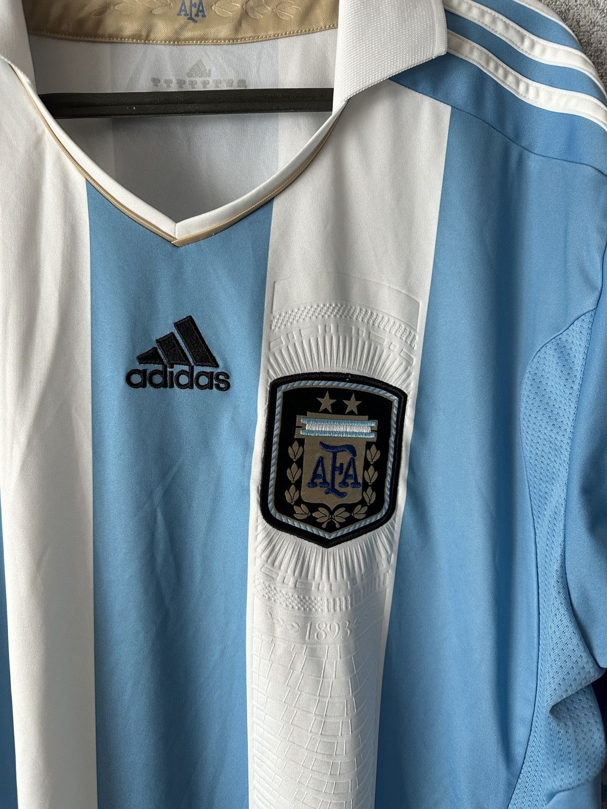 Adidas ARGENTINA 2011 2012 HOME FOOTBALL SHIRT SOCCER JERSEY ADIDAS Size US XL / EU 56 / 4 - 4 Thumbnail