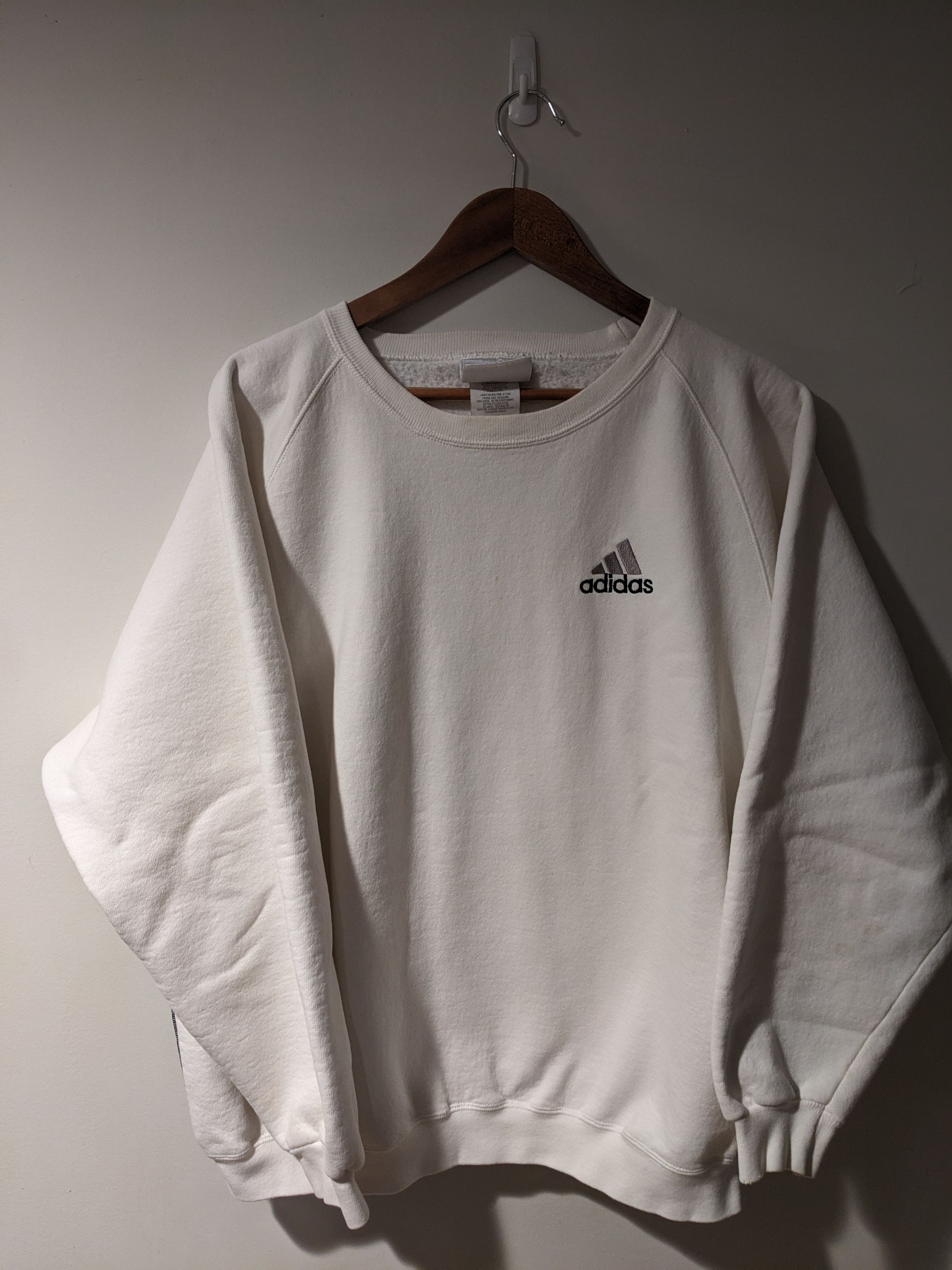 Adidas × Vintage Vintage 90s Adidas Logo Essential White Large Sweatshirt Size US L / EU 52-54 / 3 - 1 Thumbnail