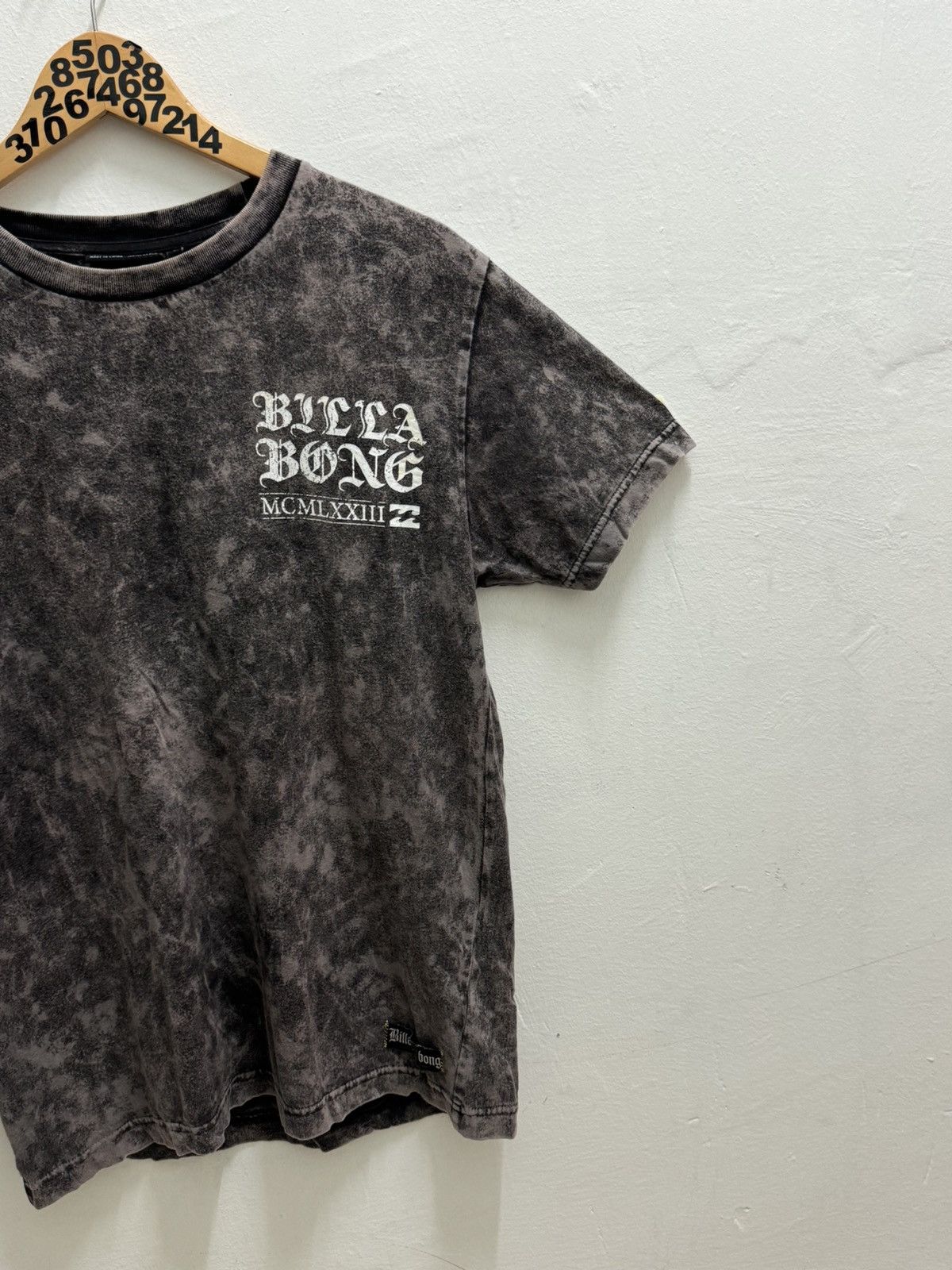 Billabong VINTAGE BILLABONG HOME OF THE WAVE SURFING TER Size US S / EU 44-46 / 1 - 4 Thumbnail