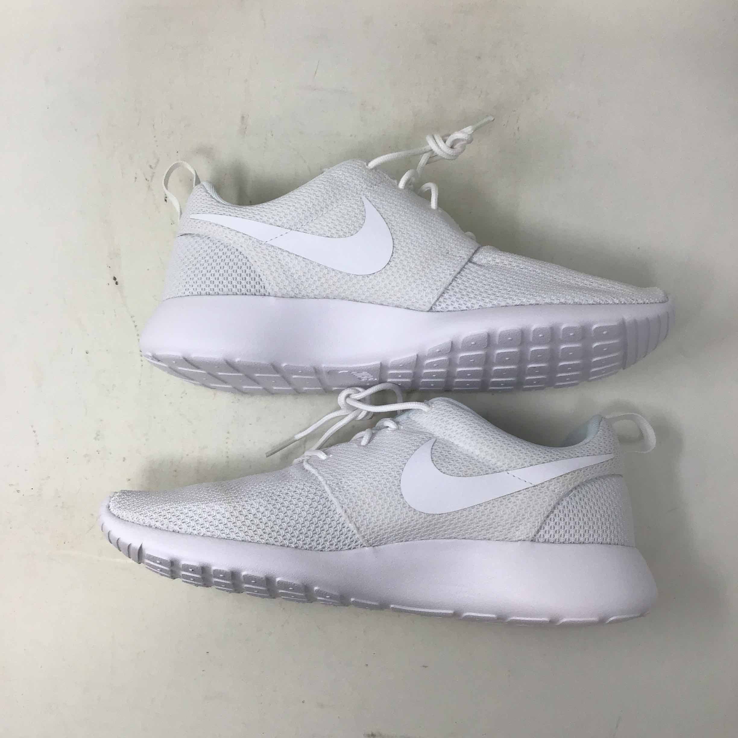 Nike Roshe One Triple White Grailed