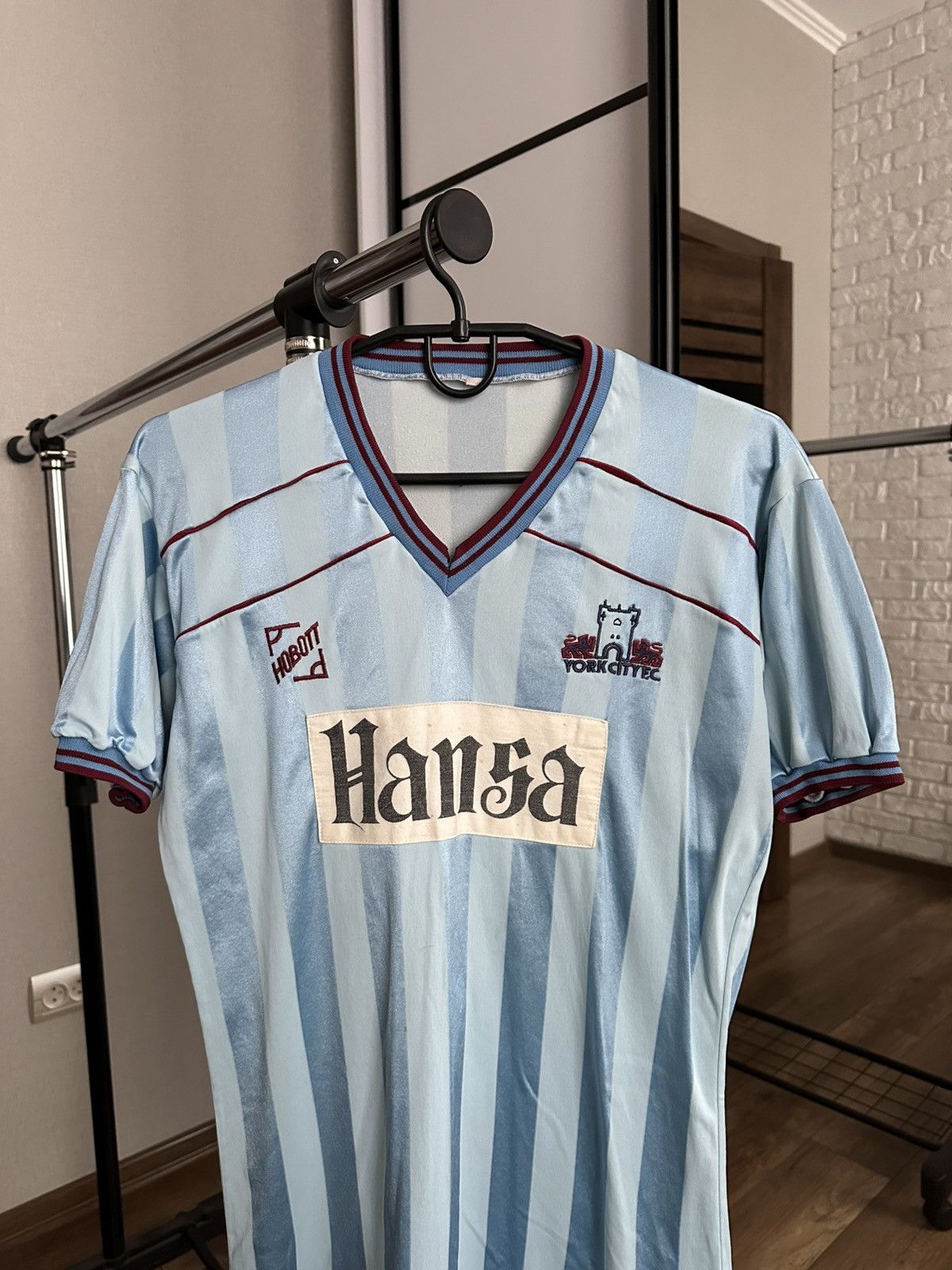 Vintage 1983/1985 York City Hobott Vintage Soccer Jersey Match Worn Size US M / EU 48-50 / 2 - 4 Thumbnail