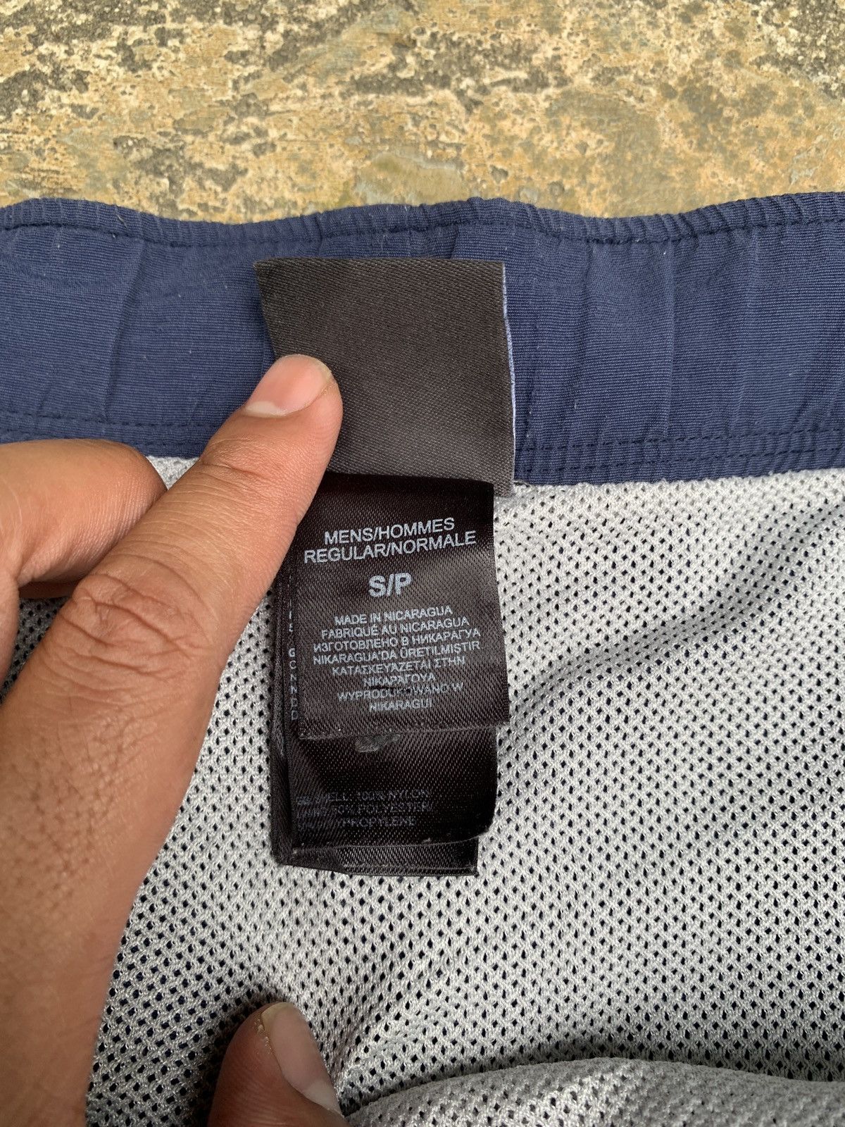The North Face × Vintage 2000s The North Face Nave Outdoor Hiking Nylon Shortpants Size US 35 - 8 Thumbnail
