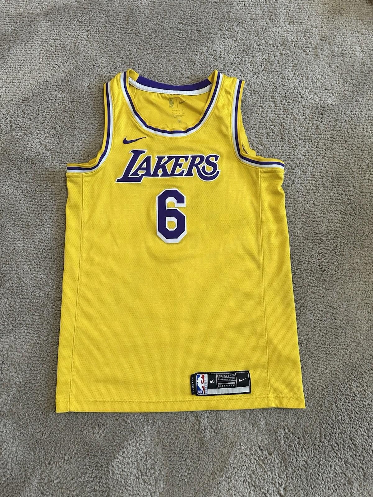 Nike NIKE LEBRON JAMES # 6 LAKERS NBA SWINGMAN JERSEY 40 S Size US S / EU 44-46 / 1 - 1 Thumbnail