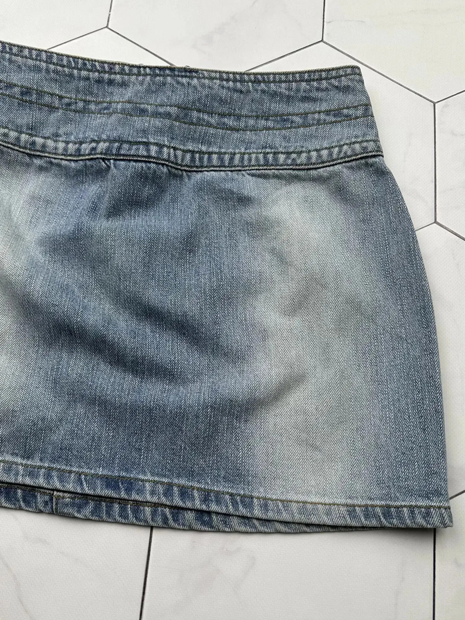 Japanese Brand Vintage Bondage Mini Skirt (B470)D15E2 Size 27" / US 4 / IT 40 - 7 Thumbnail