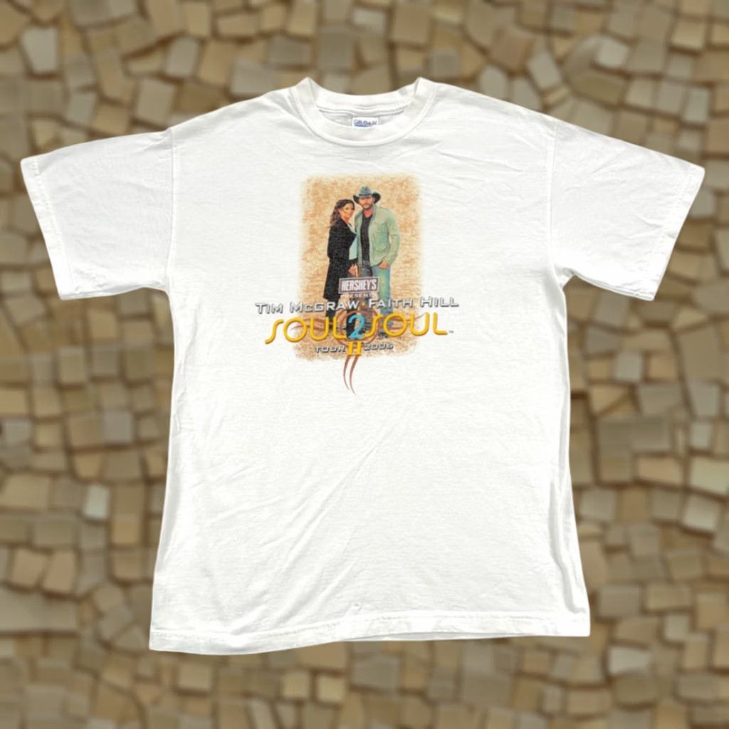Gildan VINTAGE Tim McGraw Faith Hill Shirt Adult MEDIUM White Soul 2 Soul Music Y2K Shirt Mens XS Size US M / EU 48-50 / 2 - 1 Thumbnail