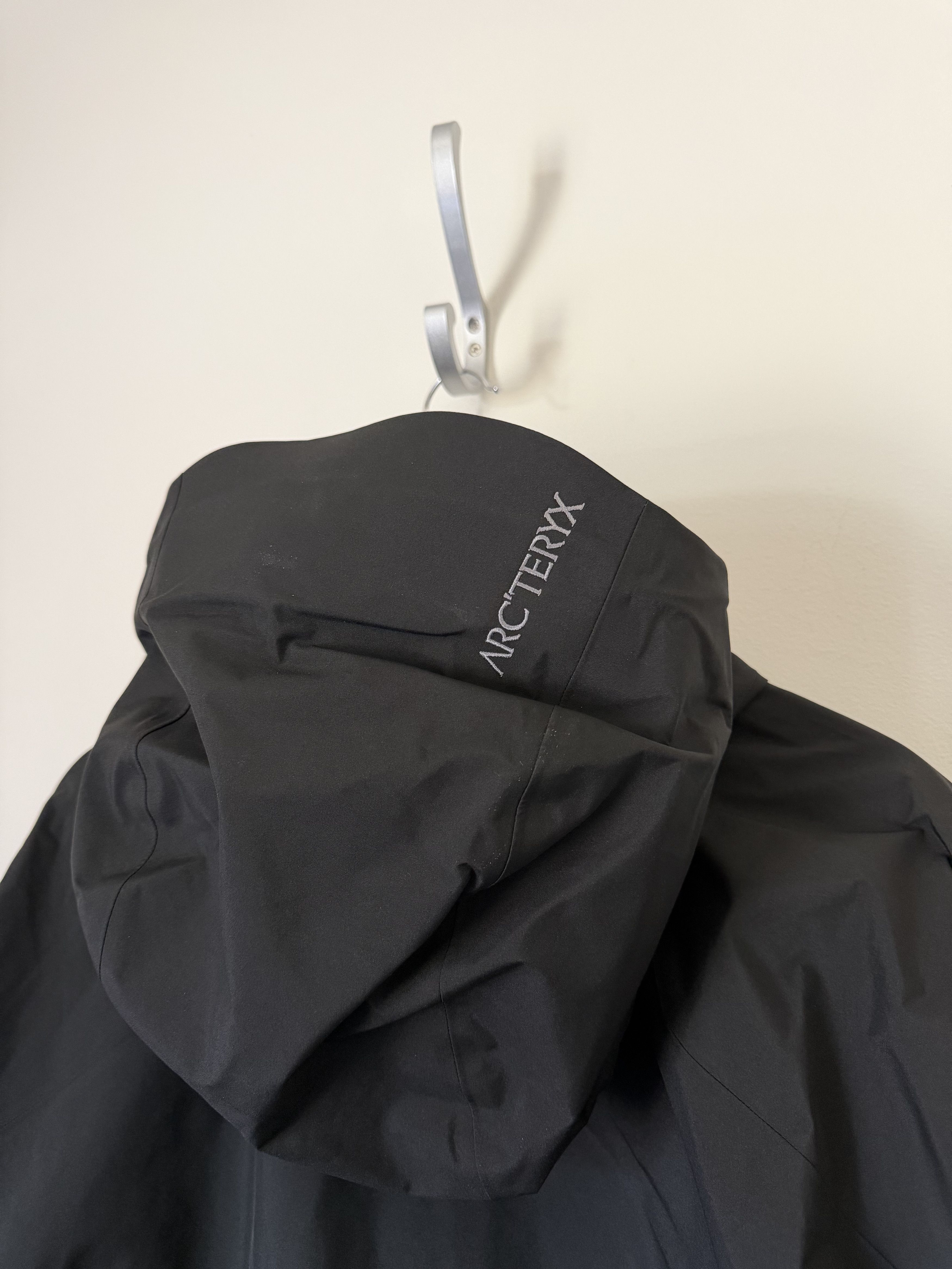 Arc'teryx Arc'Teryx Rush Shell Jacket in Black Size US XL / EU 56 / 4 - 6 Thumbnail
