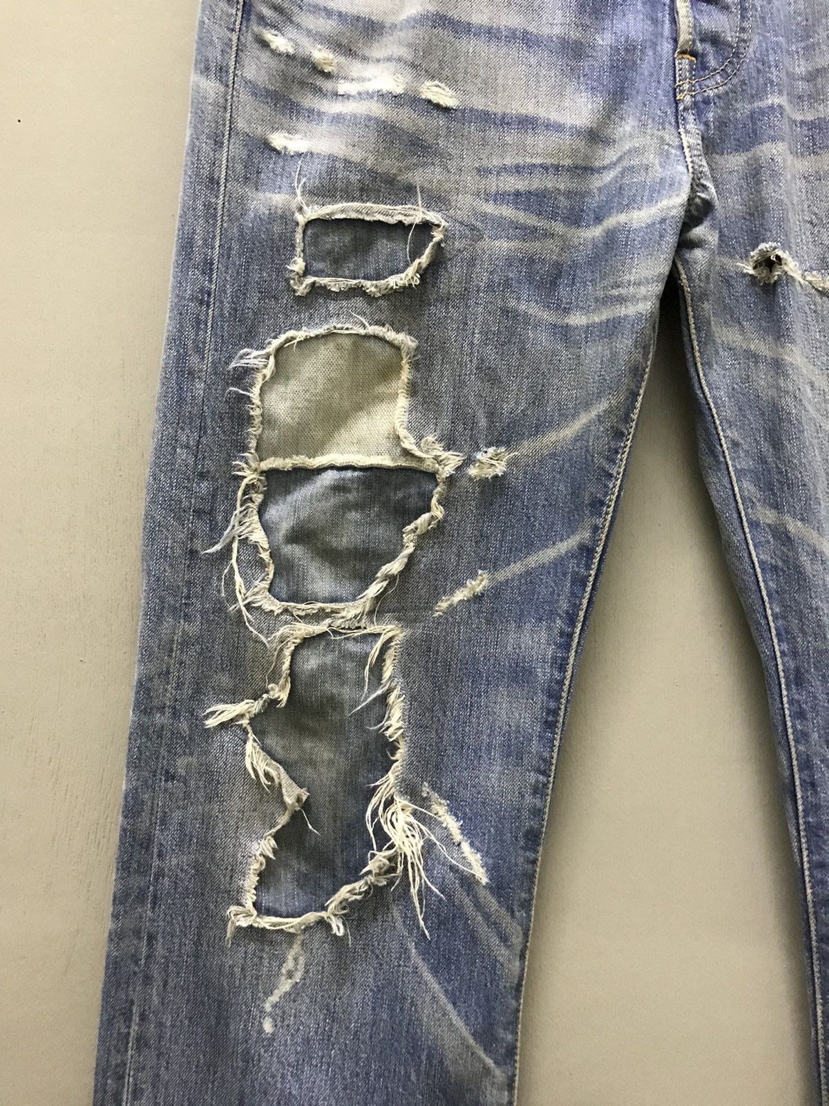 Levi's × Levi's Vintage Clothing × Vintage Vintage Levis 501 Distressed Patched Denim Pants Size US 32 / EU 48 - 4 Thumbnail