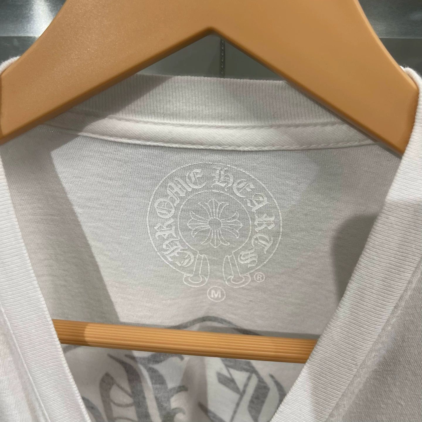 Chrome Hearts Chrome Hearts Back Cross SS Tee M Like New #11510 Size US M / EU 48-50 / 2 - 3 Thumbnail