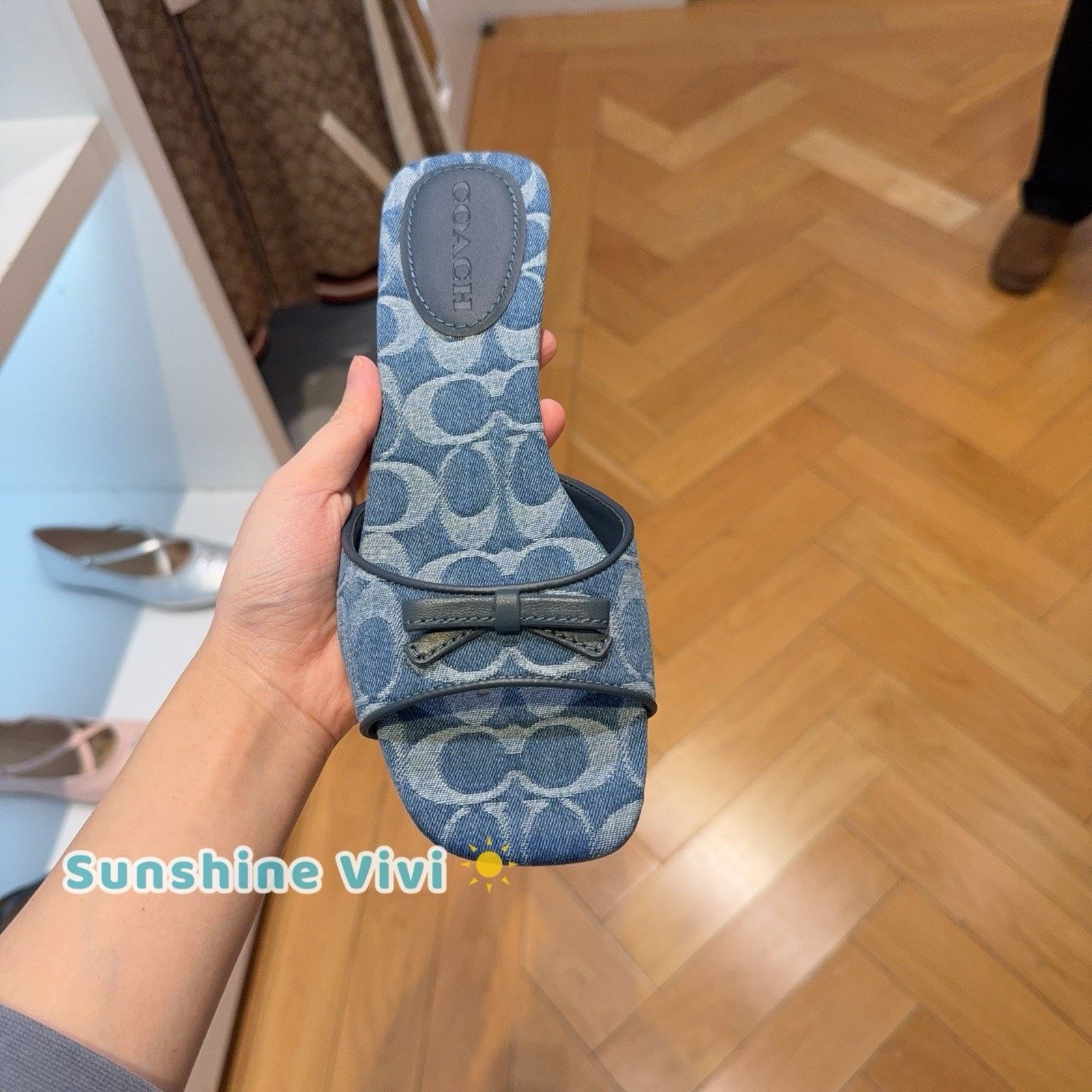 Coach NEW COACH Women Bow Kitten Heel Sandal Denim CEE10 us 8 Size US 8 / IT 38 - 3 Thumbnail