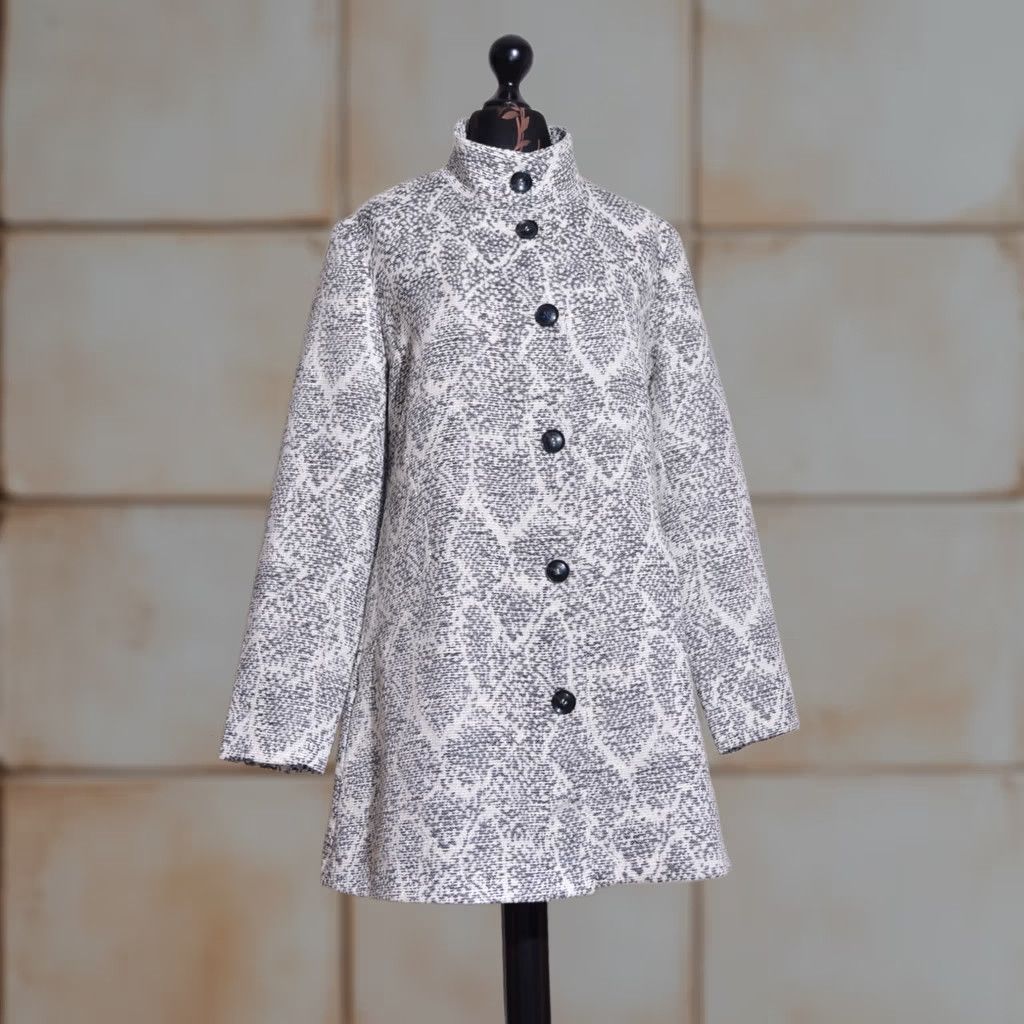 Desigual Desigual Women's Mid Lenght Coat White/Black Lined Size 44 Coat Womens Regular Long Sleeve Button Pockets but no Pockets Size M / US 6-8 / IT 42-44 - 1 Thumbnail