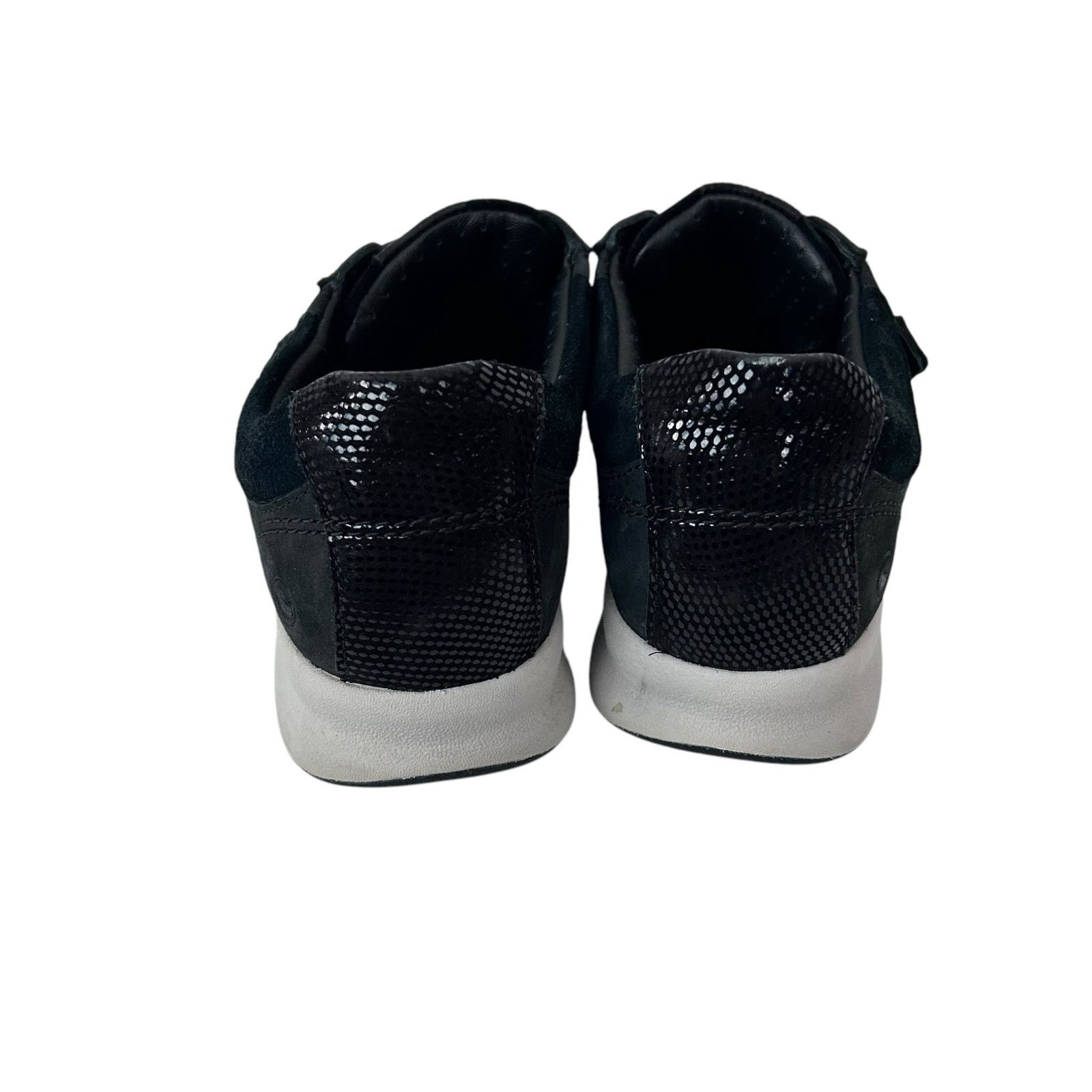 Clarks Clarks Unstructured Black Leather Un Adorn Lo Sneakers Sz 5 Size US 5 / IT 35 - 5 Thumbnail