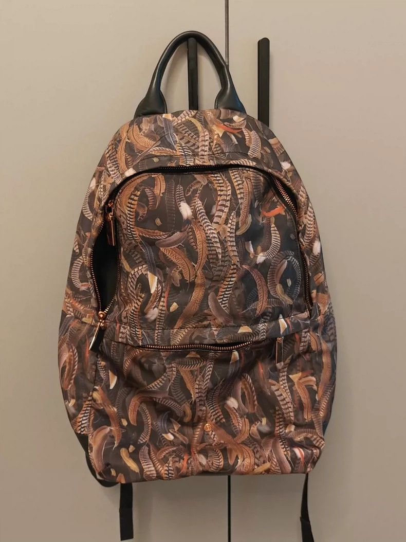 Givenchy Givenchy Shark Tooth Black Leather Bag, Handheld or Single Size ONE SIZE - 1 Thumbnail