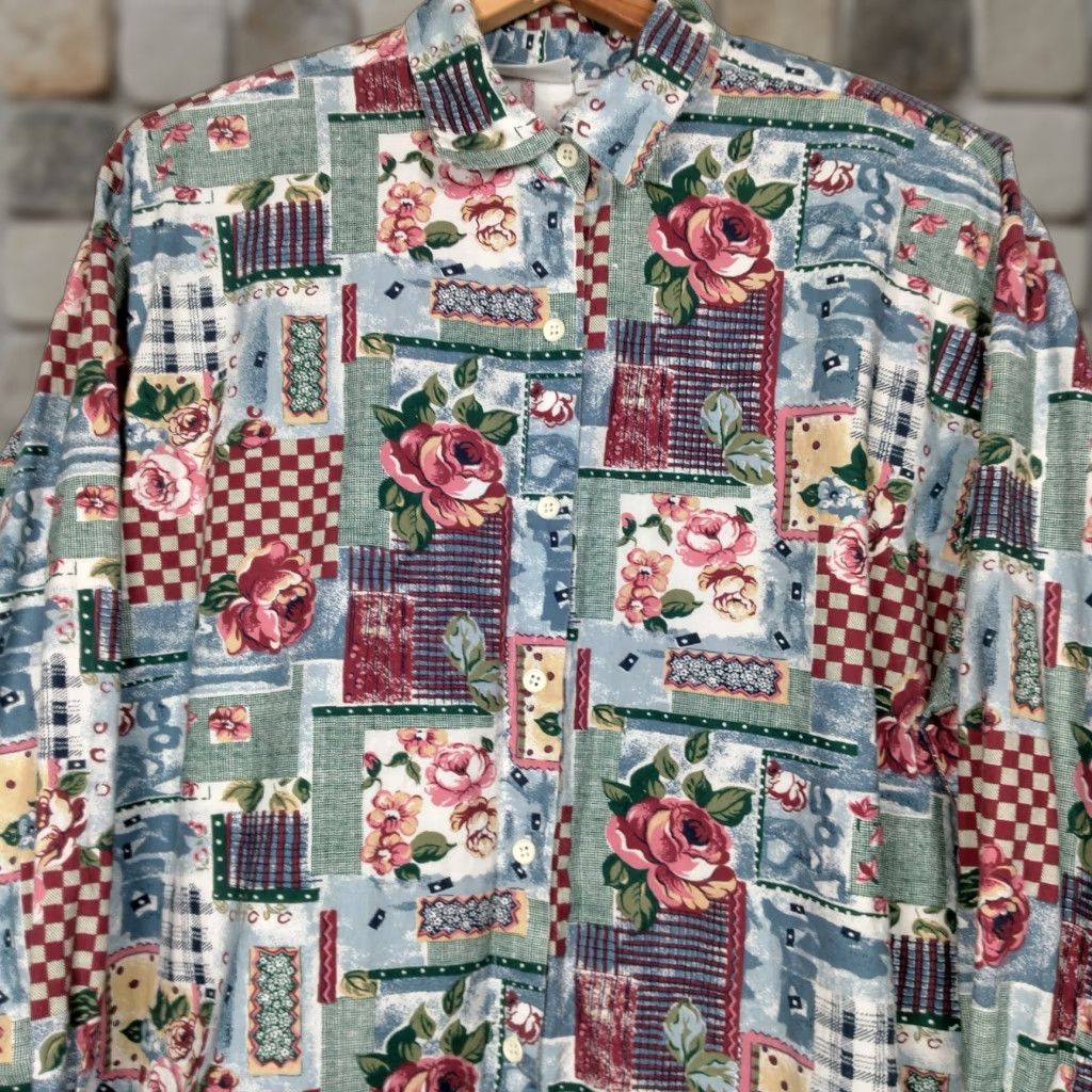 Vintage VINTAGE Capacity Blouse Shirt Medium Floral Patch Print Blue Purple Rose 90s Womens Size M / US 6-8 / IT 42-44 - 1 Thumbnail