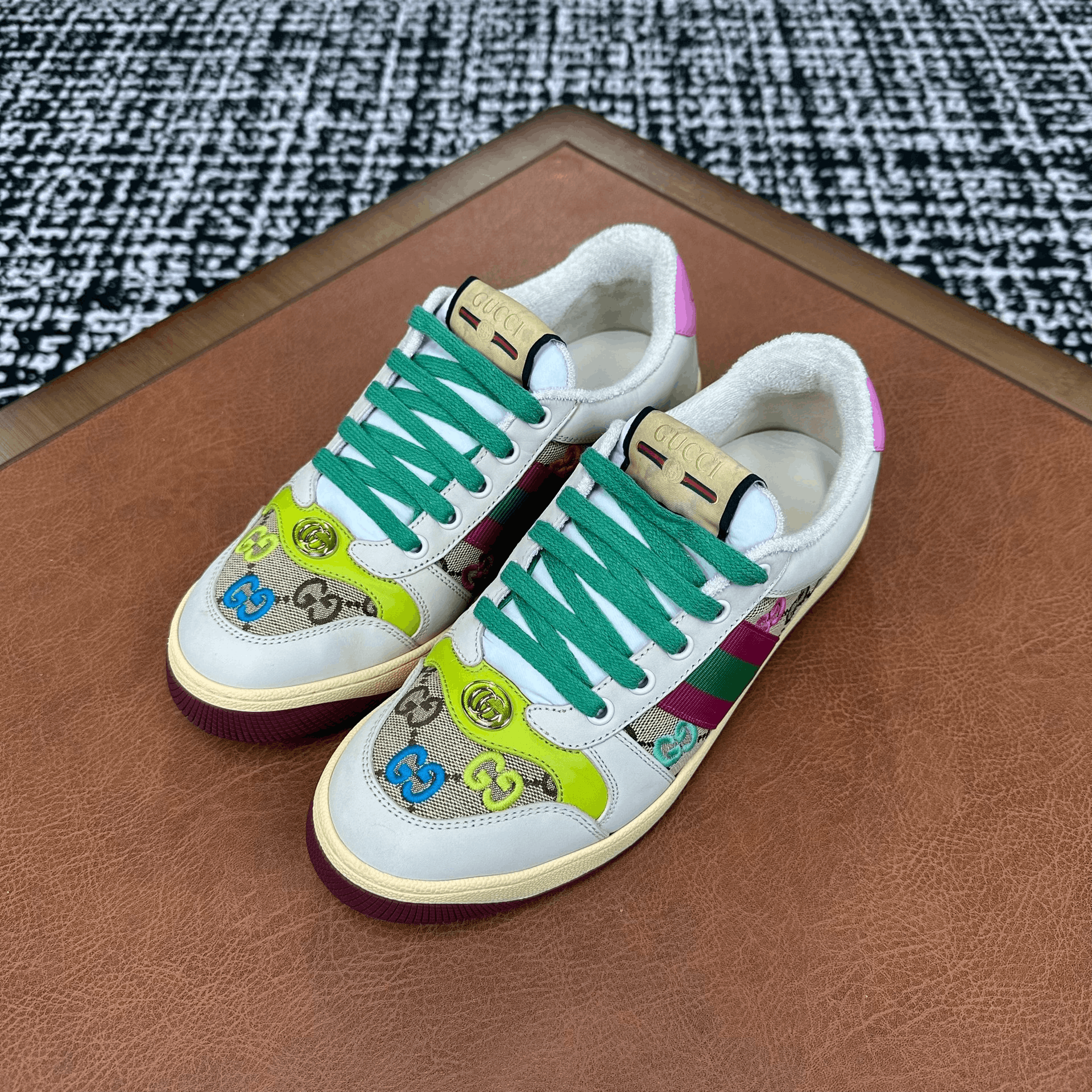Gucci Gucci Canvas Embroidered Lowtop Sneakers it_38 Women Size US 8 / IT 38 - 1 Thumbnail