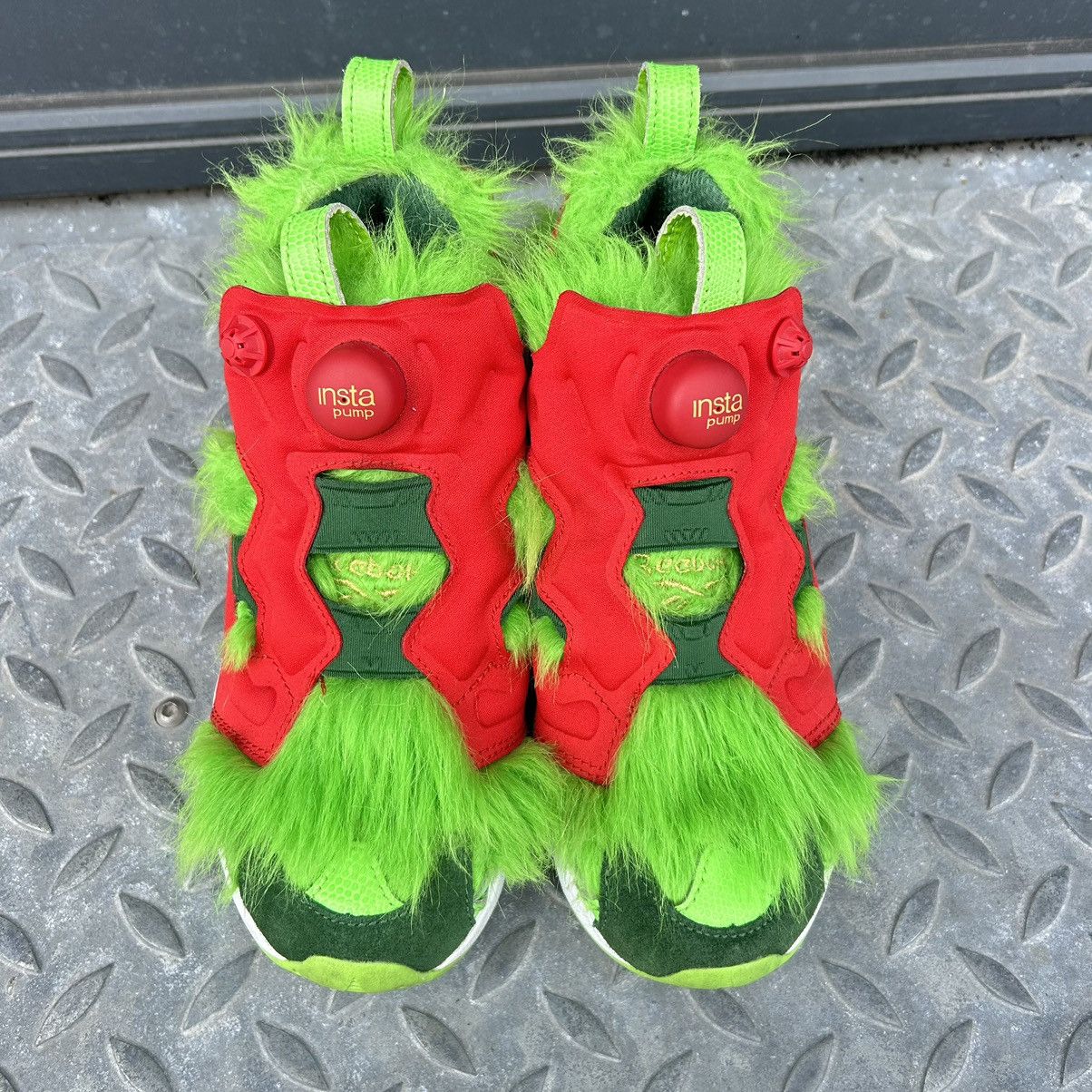 Reebok Reebok x grinch fury Size US 7.5 / IT 37.5 - 14 Thumbnail