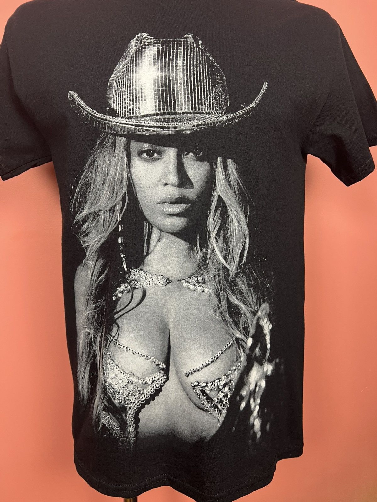 Beyonce Beyonce rwt 2023 music shirt tee reflective tour Size US M / EU 48-50 / 2 - 7 Thumbnail