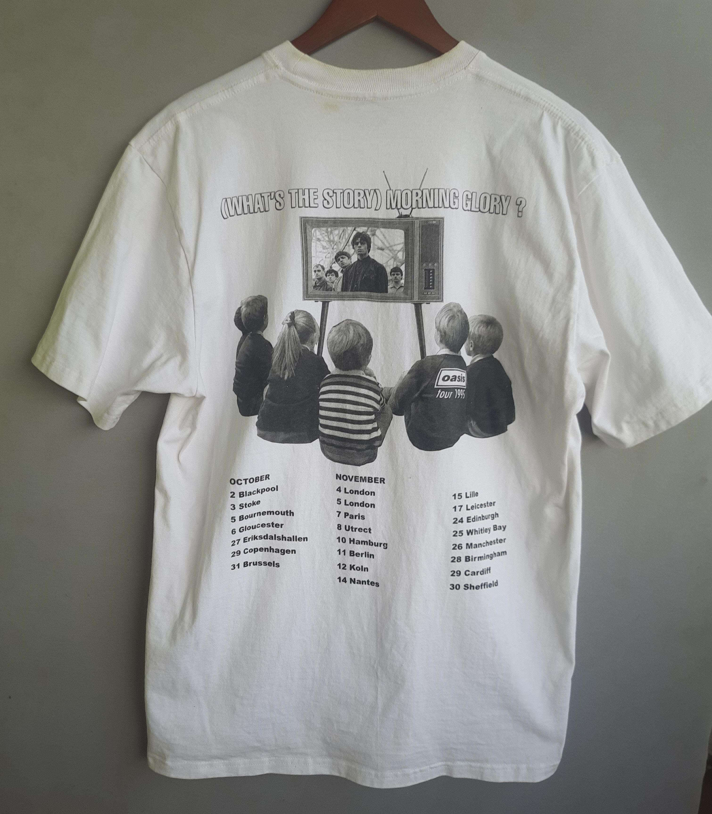 Band Tees OASIS What's The Story Morning Glory Band T-Shirt Size US XL / EU 56 / 4 - 1 Thumbnail