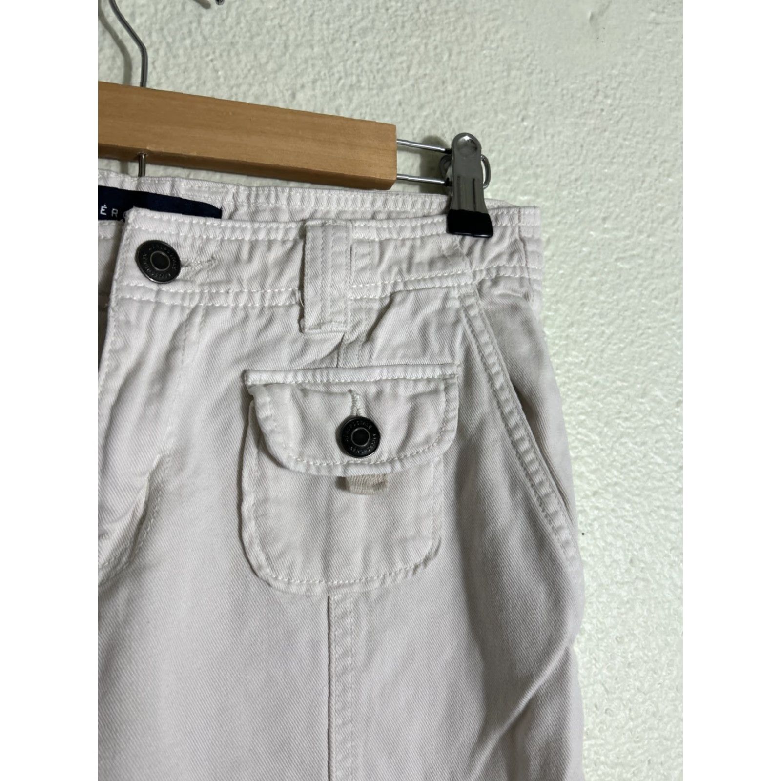 Vintage Aéropostale Pants Womens 4 White Low Rise Flare Front Flap Pocket 30x32 Denim, Khakis, Pockets, Zip Closure, Casual, Regular, White, Womens Size 27" / US 4 / IT 40 - 4 Thumbnail