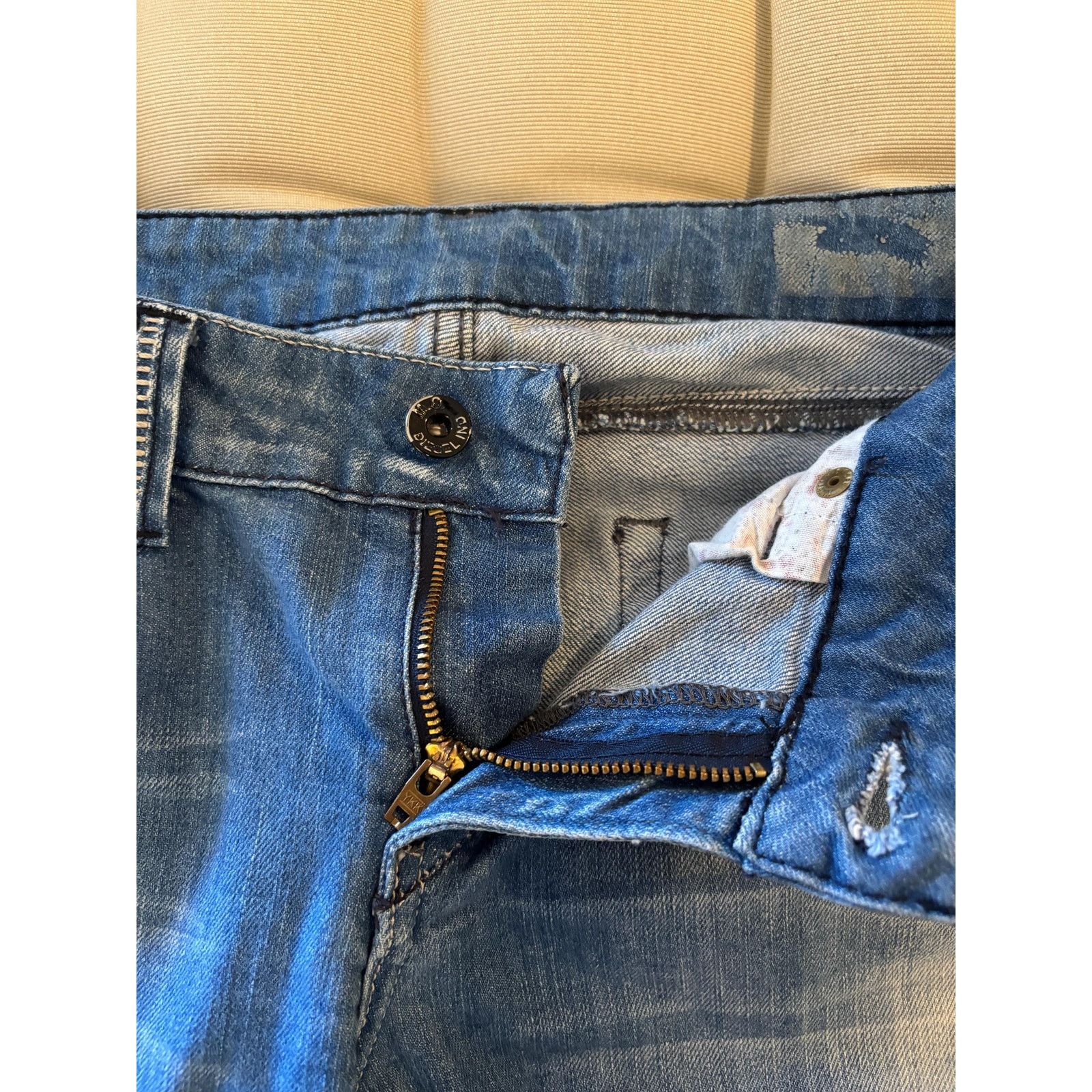 Diesel × Japanese Brand × Vintage Diesel Italy W32 Straight Fit Mid Rise Rhinestone Jeans Rare Size US 32 / EU 48 - 6 Thumbnail
