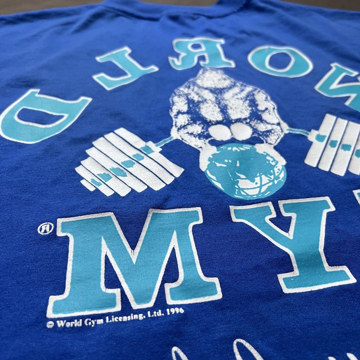 Vintage Vintage 90s 1996 WORLD GYM Promo Tee L BODYBUILDING Size US L / EU 52-54 / 3 - 7 Thumbnail
