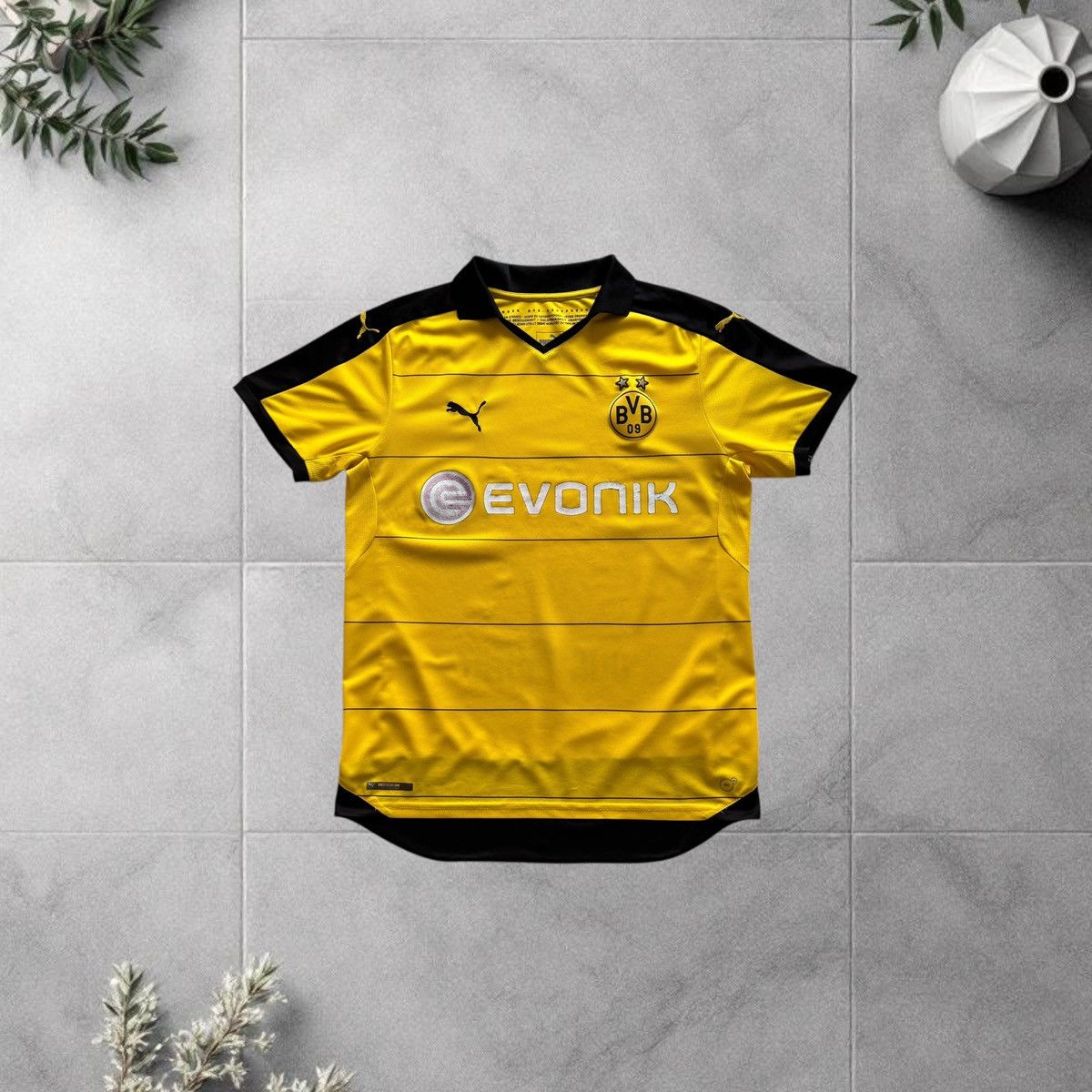 Puma BVB Borussia Dortmund 17/18 Home Jersey PUMA Yellow T-Shirt Size US L / EU 52-54 / 3 - 1 Thumbnail