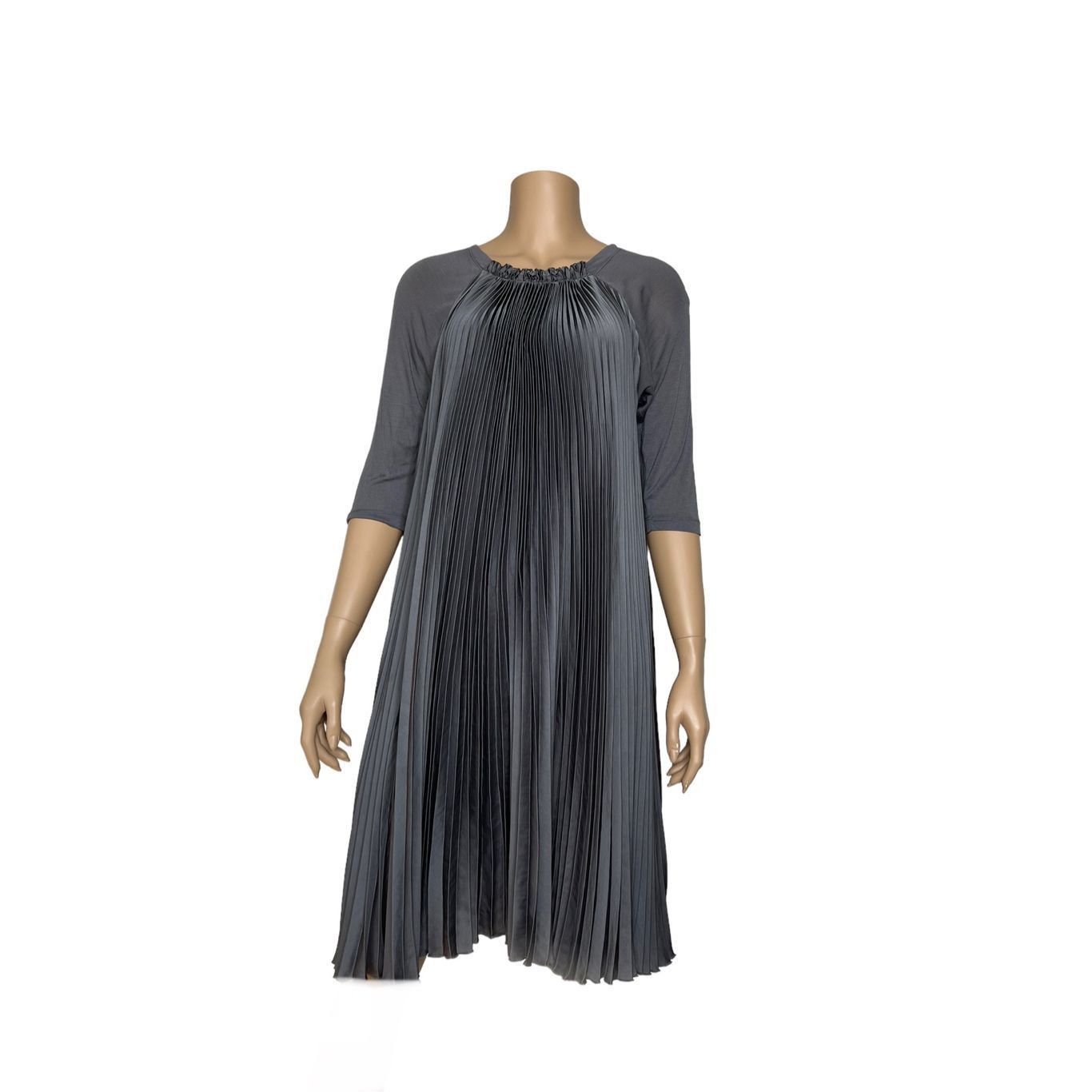 Bcbgmaxazria BCBG Maxazria pleated Gray Midi dress XS (026) Size XS / US 0-2 / IT 36-38 - 1 Thumbnail