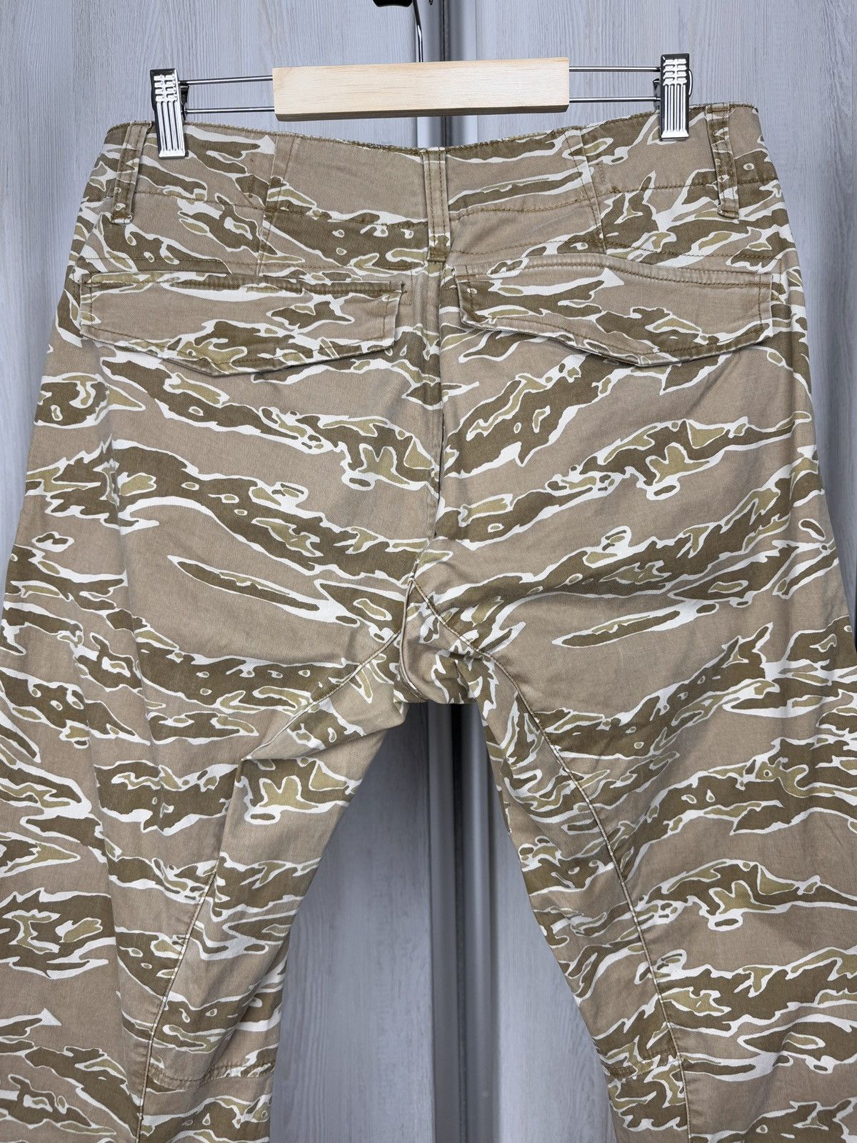 G-Star G-Star Raw Rovic Qane Camo DC 3D Tapered Desert Sand Pants Size US 33 - 8 Thumbnail
