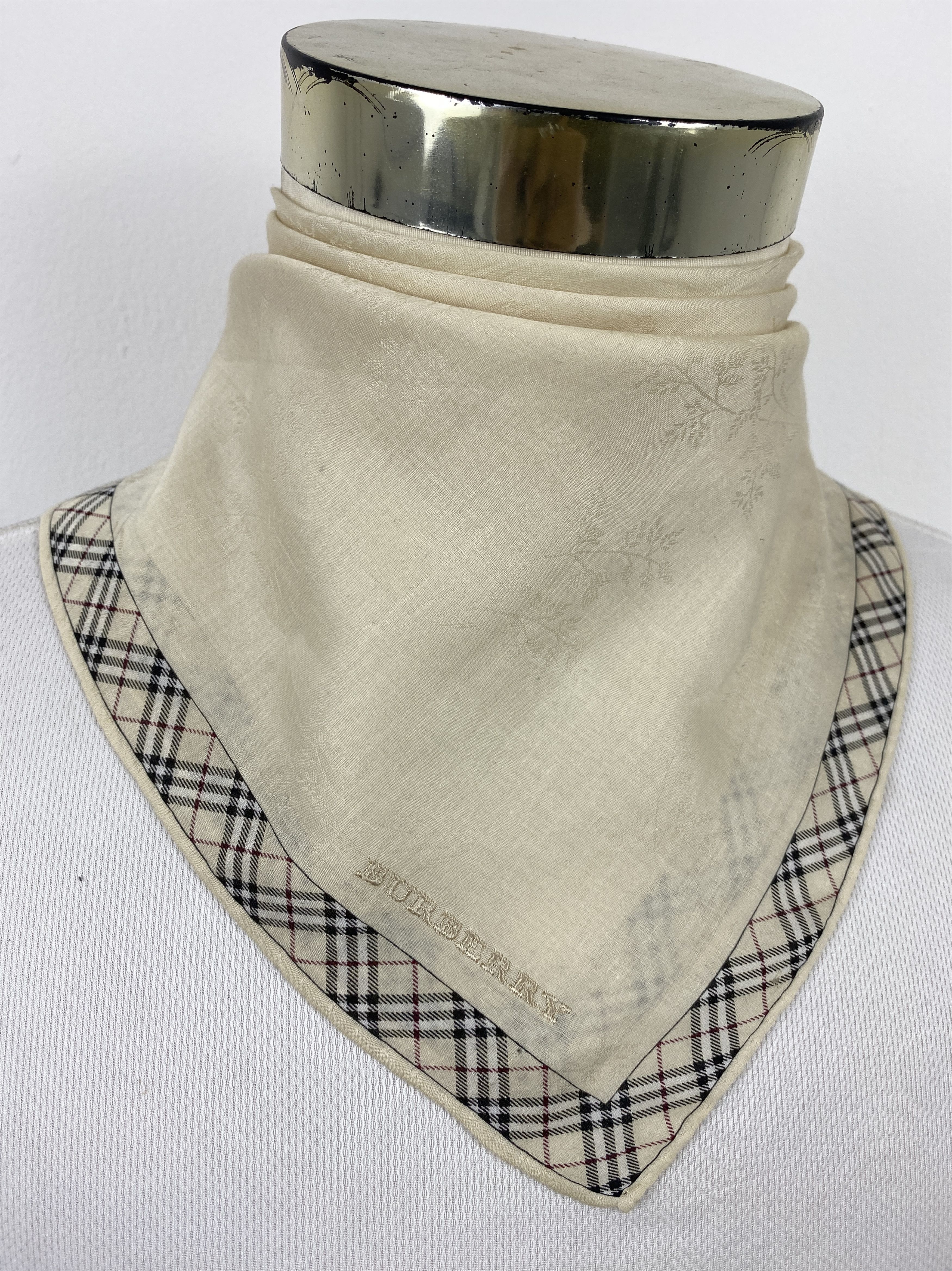 Burberry Vintage Burberry Handkerchief / Neckerchief KT0262 Size ONE SIZE - 2 Thumbnail