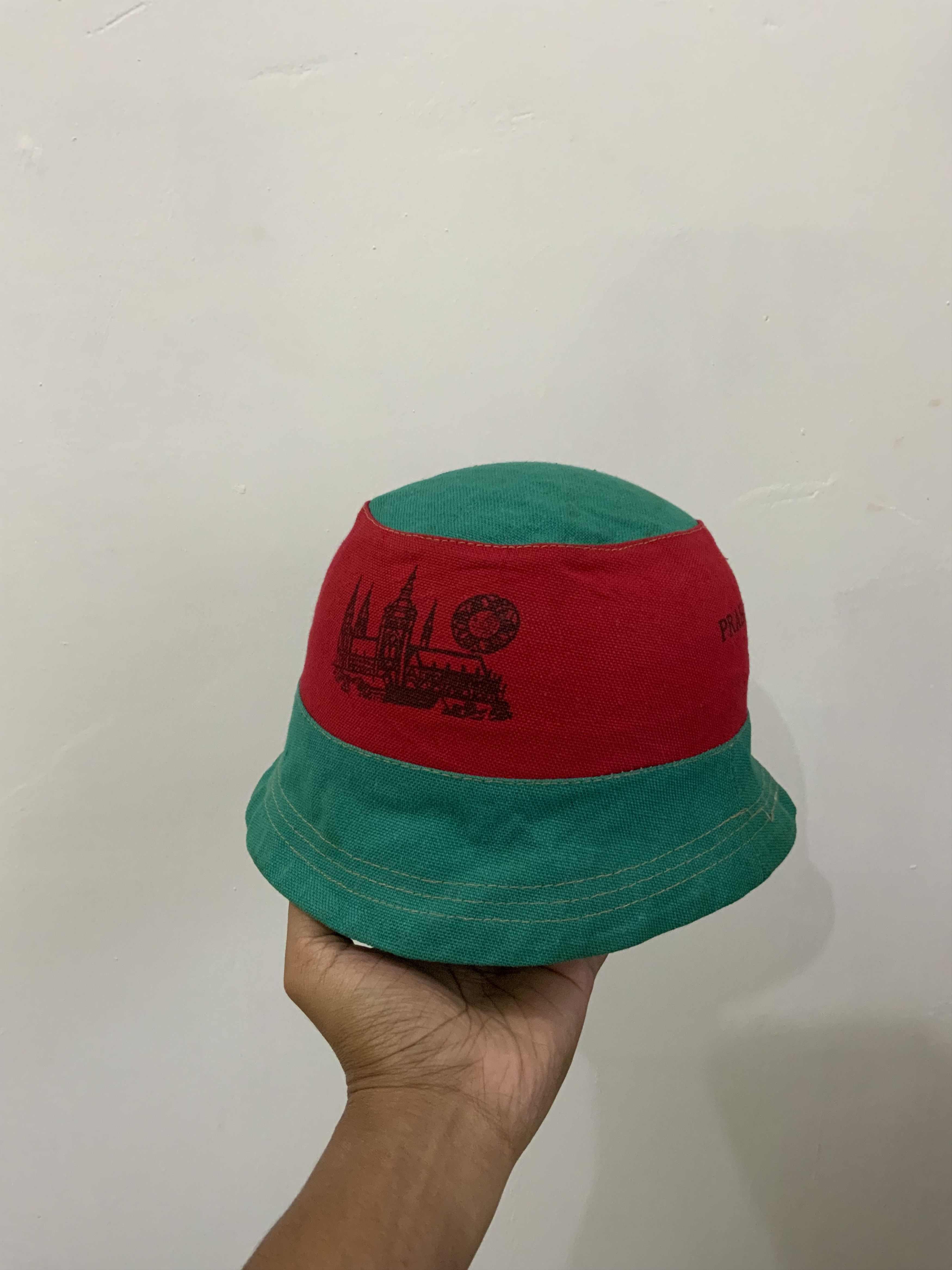 Vintage Vintage Praha Bucket Hat Size ONE SIZE - 2 Thumbnail