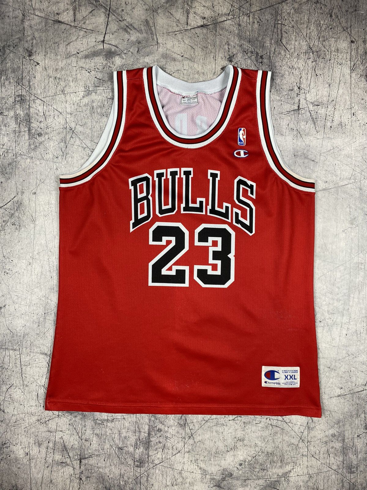Champion × NBA × Vintage Vintage Champion Chicago Bulls Jordan 23 Jersey Tee Size US XXL / EU 58 / 5 - 2 Thumbnail
