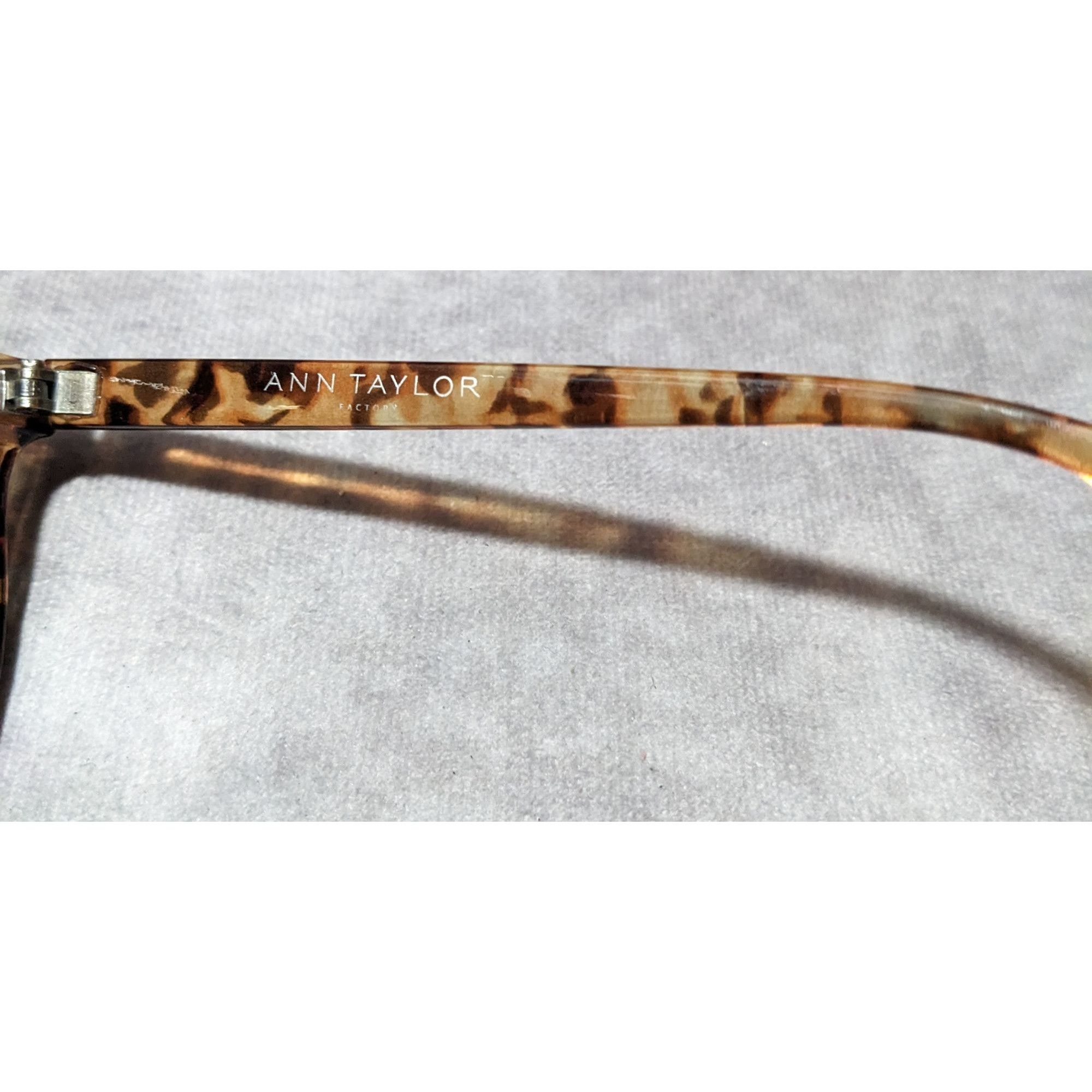 Ann Taylor Ann Taylor Factory Retro Tortoise Sunglasses Size ONE SIZE - 6 Thumbnail