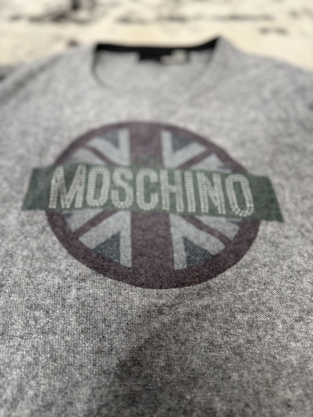 Moschino Y2K Love Moschino Wool Blend UK Flag Rhinestone Sweater Size US M / EU 48-50 / 2 - 6 Thumbnail