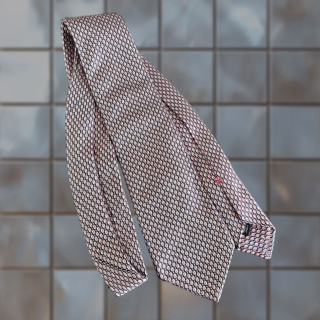 Isaia ISAIA Napoli 100% Silk Necktie Tie Geometric Pink Blue 3 3/4 x 60 Made in Italy Size ONE SIZE - 1 Thumbnail