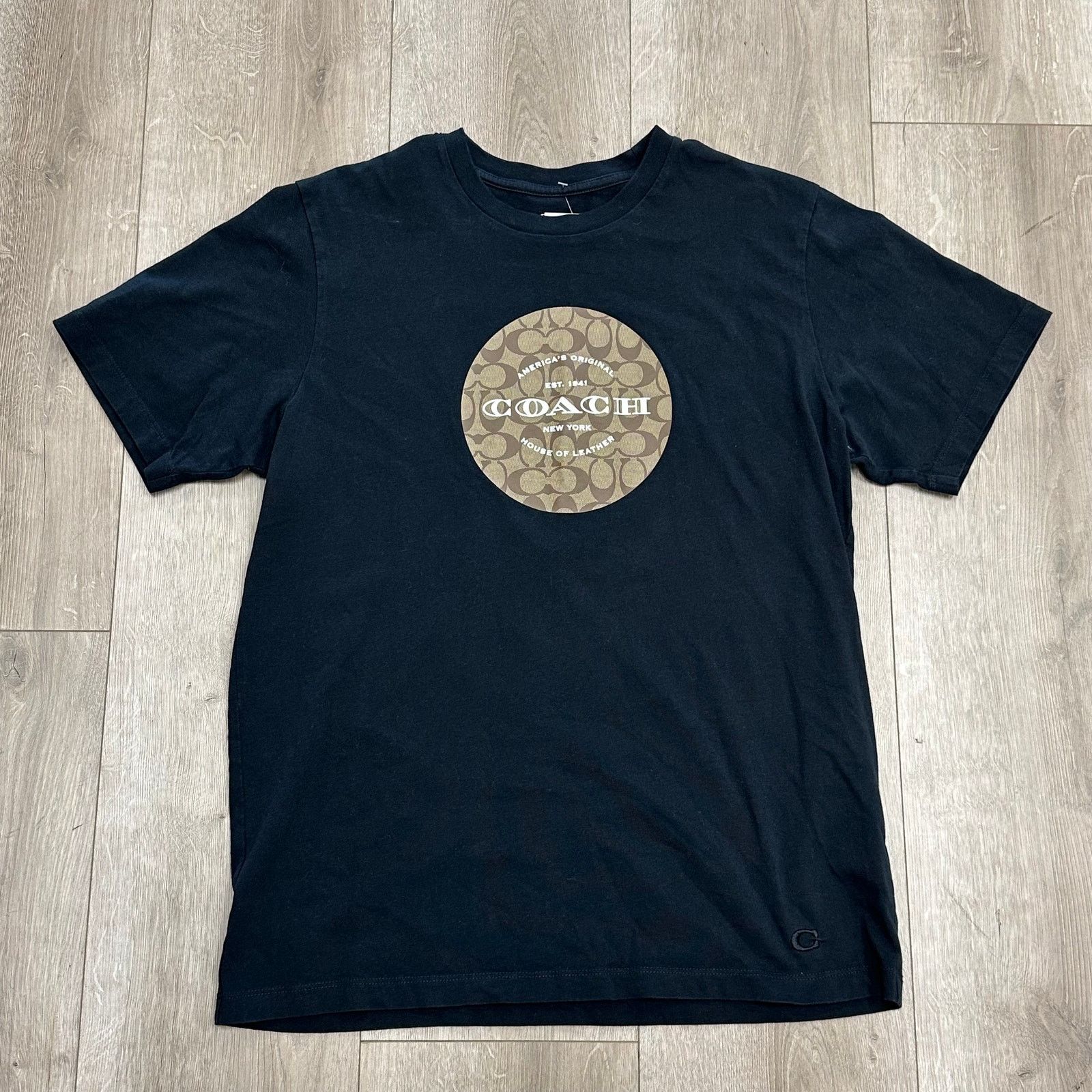 Coach COACH Logo Circle Signature Tee t Shirt Size Large L B22 Size US L / EU 52-54 / 3 - 1 Thumbnail