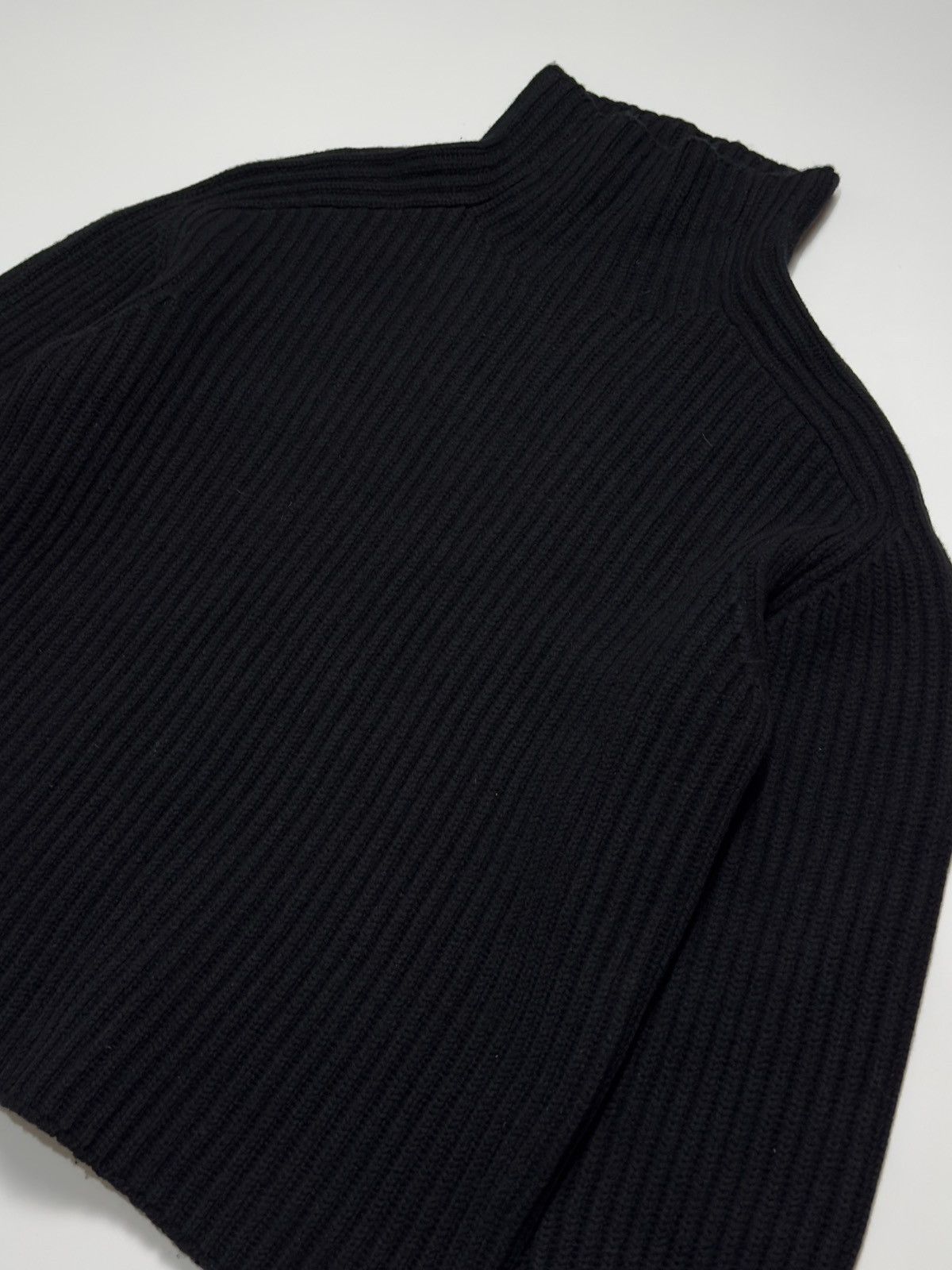 Acne Studios Acne Studios Knit Turtleneck Sweater Golf wool Size US M / EU 48-50 / 2 - 2 Thumbnail