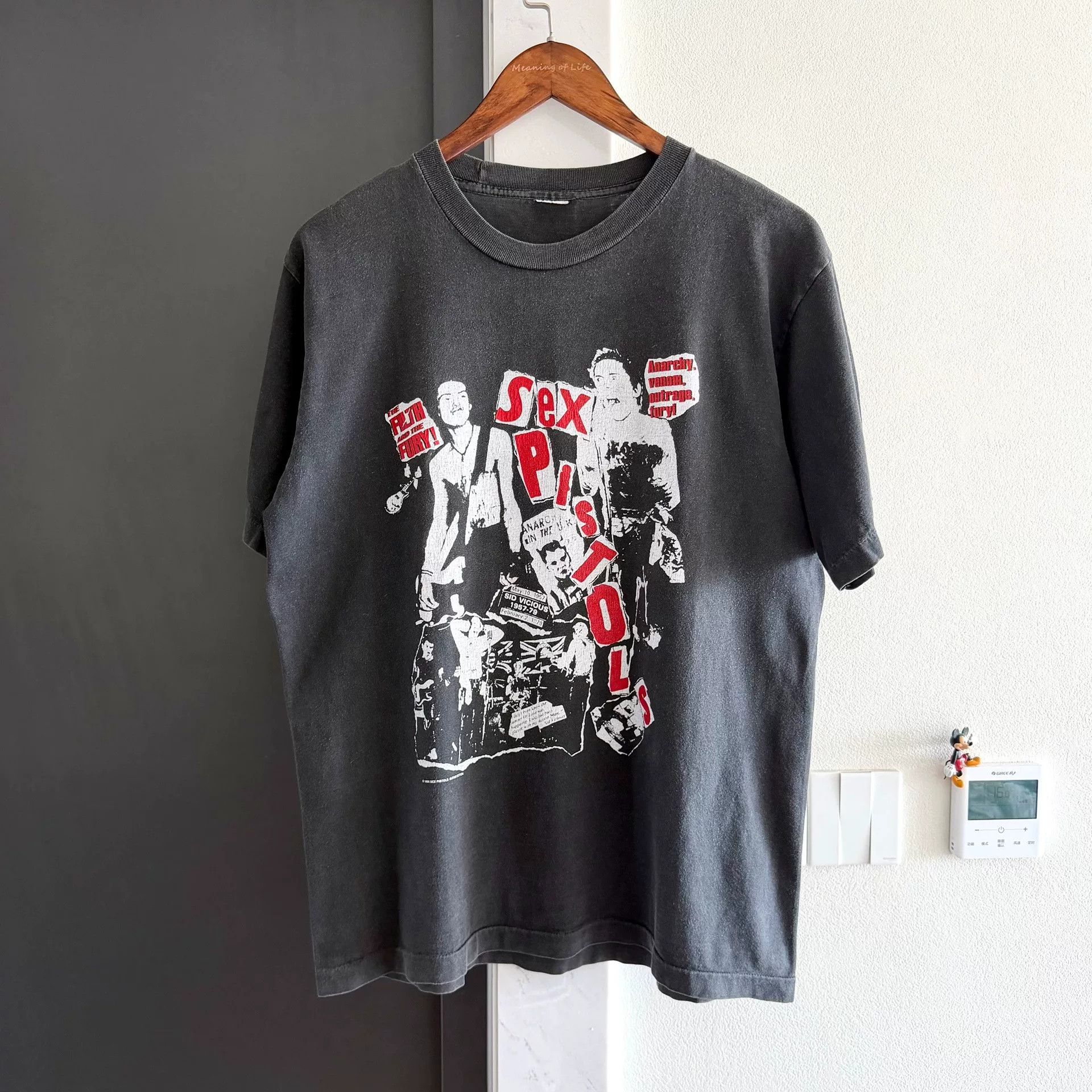 Vintage Vintage Sex Pistols 90s Band Tee Size US S / EU 44-46 / 1 - 1 Thumbnail