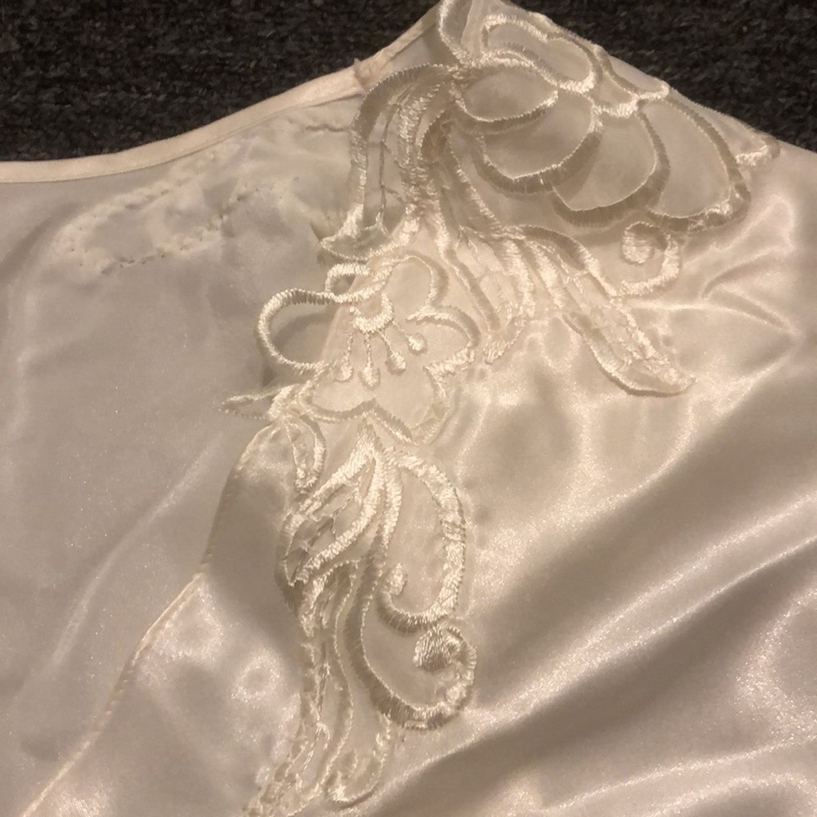Vintage California Dynasty VNTG Shoulder Pads Silky Floral Lace Robe Size ONE SIZE - 2 Thumbnail