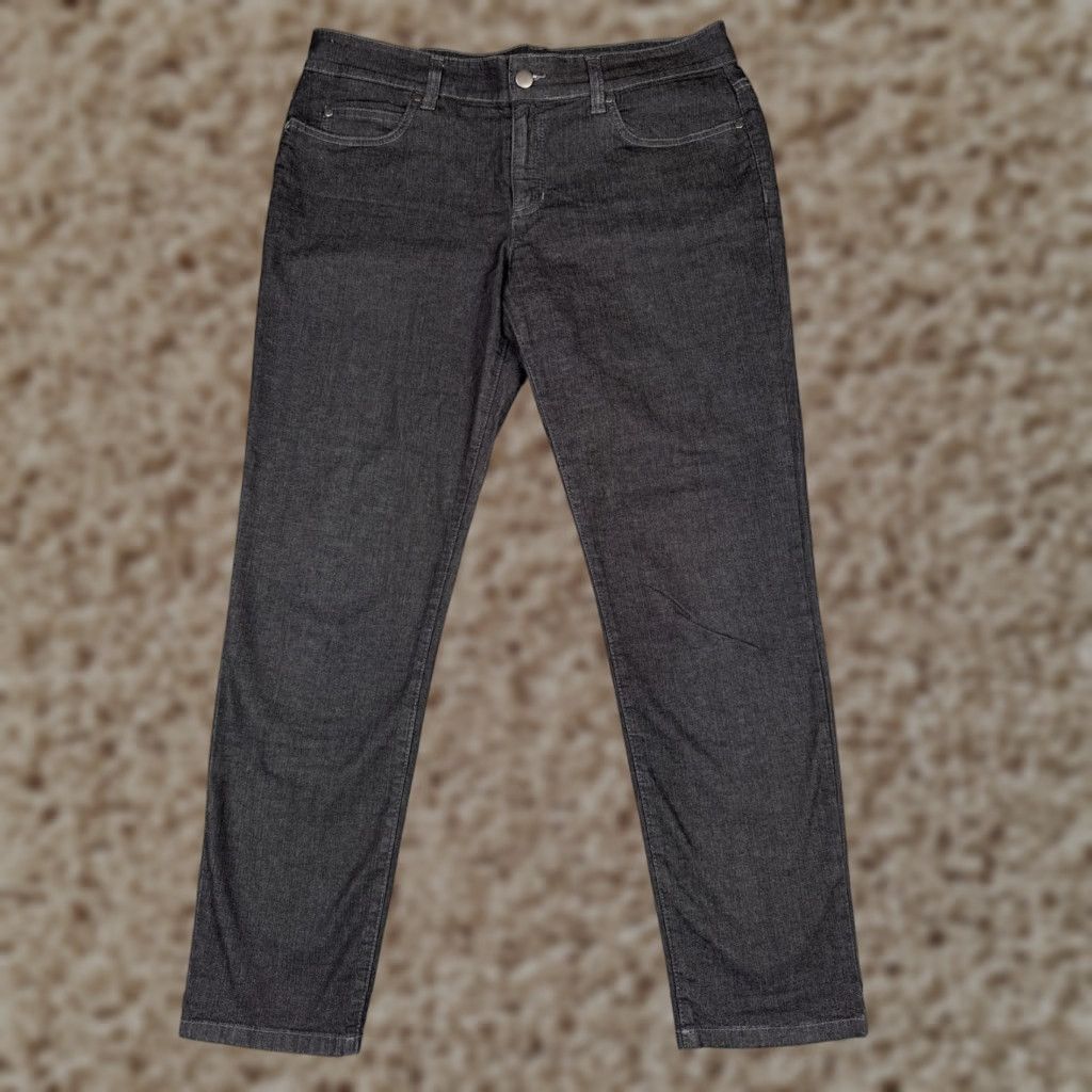 Eileen Fisher Eileen Fisher Jeans Womens 10 Black Denim Straight Leg Medium 32x28 Cotton Blend 5-Pocket Mens? Size 32" / US 10 / IT 46 - 1 Thumbnail
