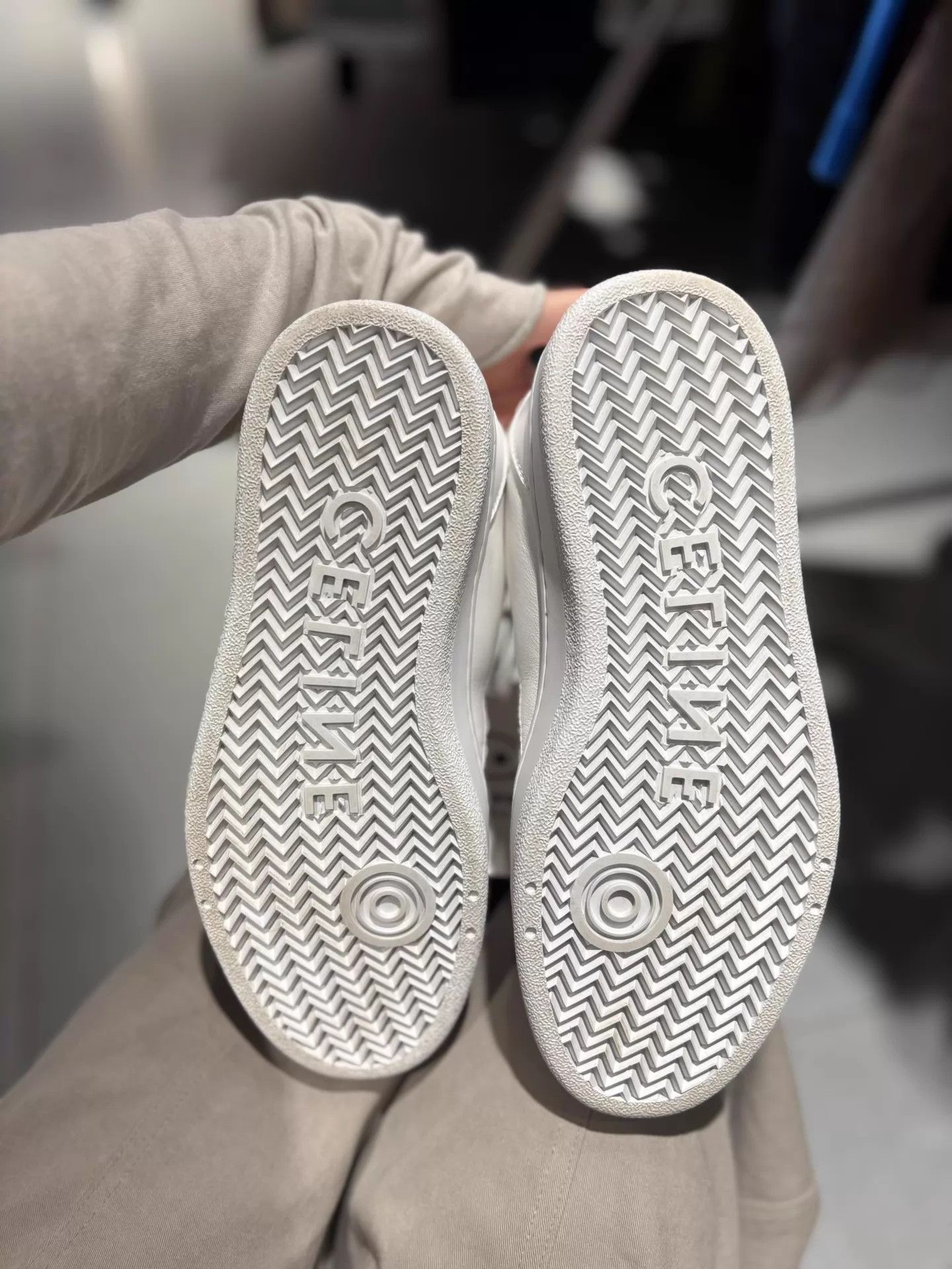 Celine Celine Top White Leather Casual Shoes 99 New 38 Size US 7.5 / IT 37.5 - 5 Thumbnail