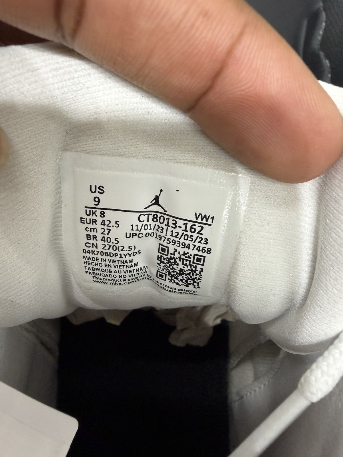 Jordan Brand Air Jordan 12 Taxi Flip Size 9 (2024) Size US 9 / EU 42 - 10 Thumbnail