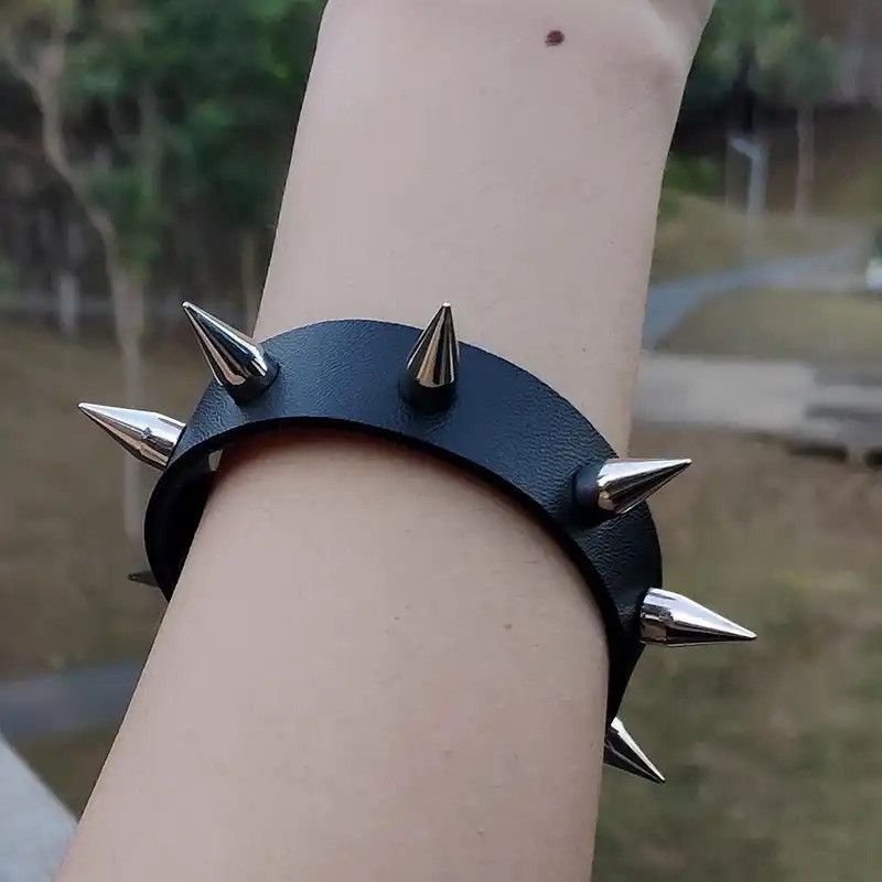 Japanese Brand × Vintage Black Leather Wristband Bracelet Cuff gothic bar (black) Size ONE SIZE - 3 Thumbnail