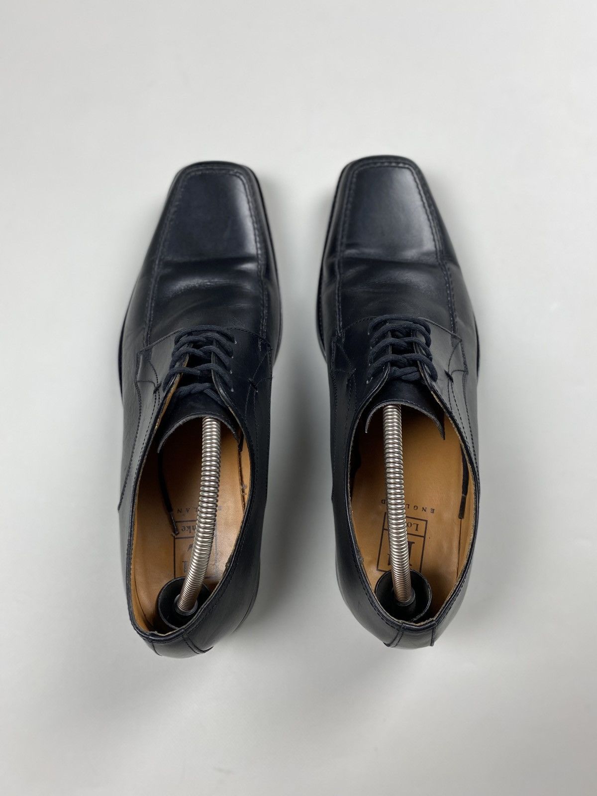 Loake Loake men’s leather formal lace up shoes size US 10 Size US 10 / EU 43 - 17 Thumbnail
