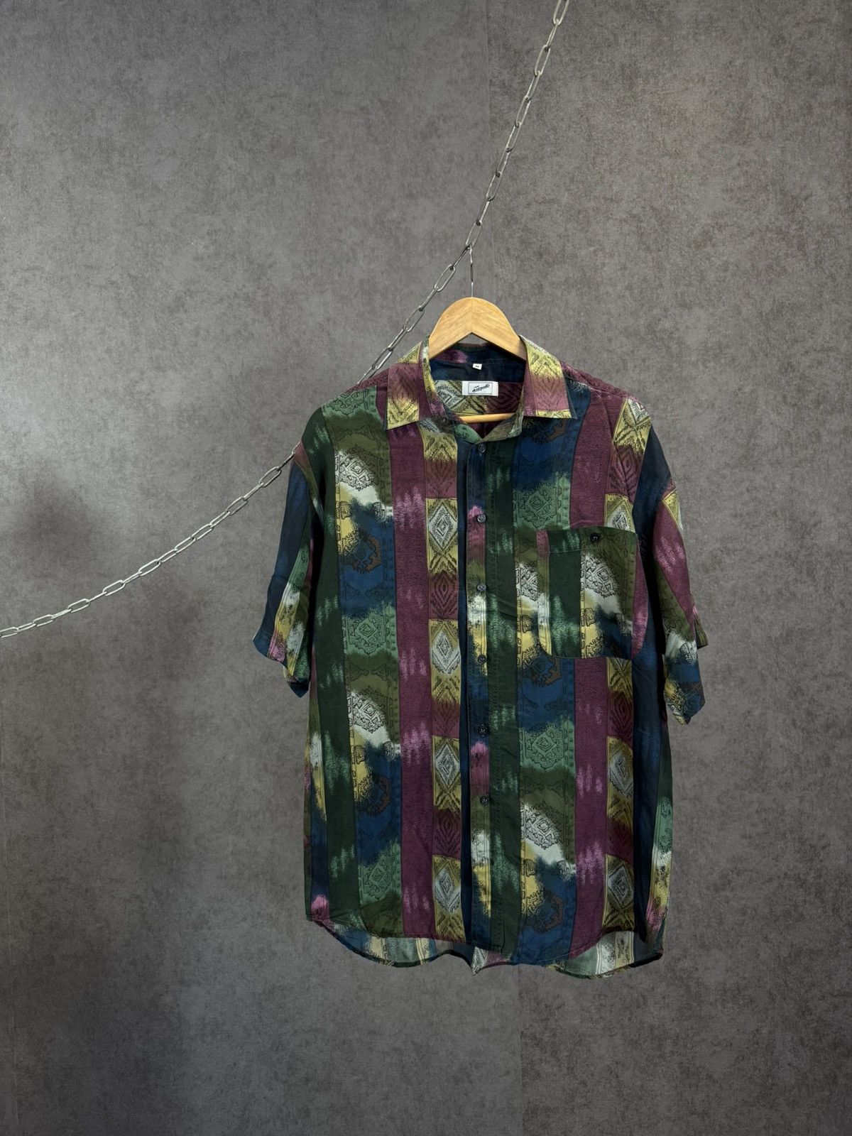 Vintage Art crazy Hawaiian vintage silk shirt Size US XL / EU 56 / 4 - 1 Thumbnail
