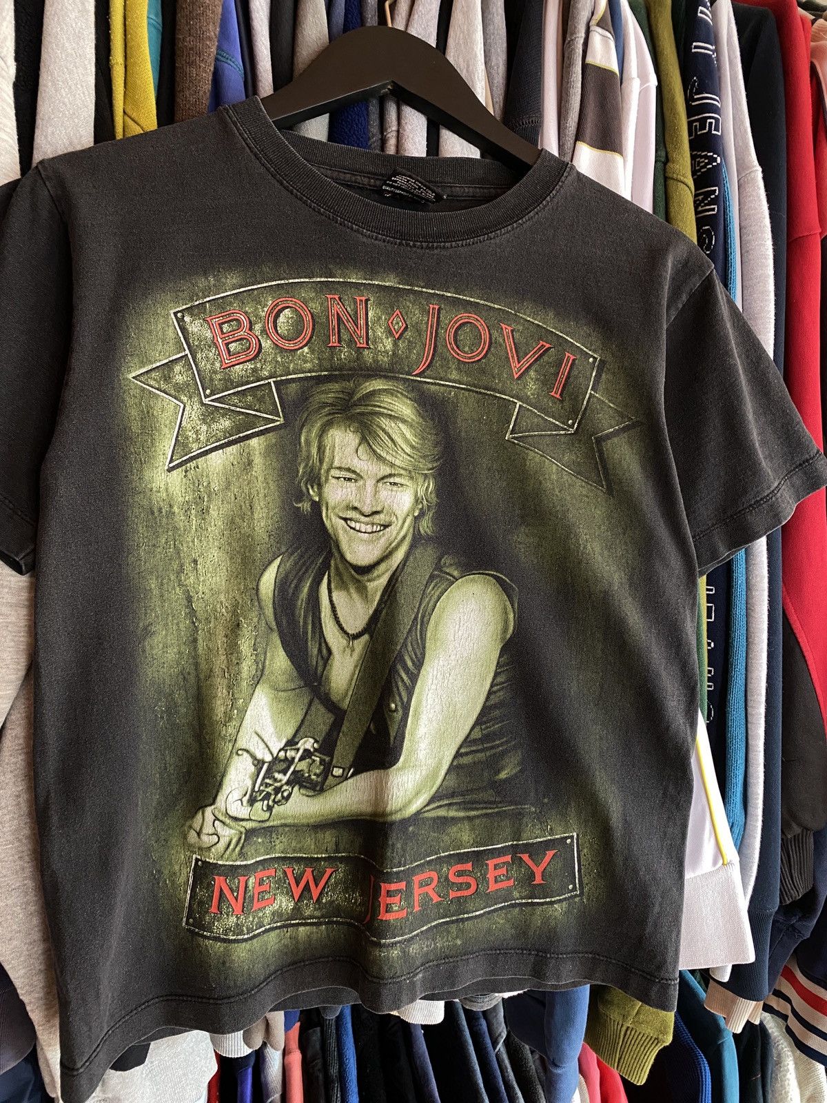 Band Tees VINTAGE BON JOVI BACK PRINT T-SHIRT FADED 90s style Size US S / EU 44-46 / 1 - 2 Thumbnail