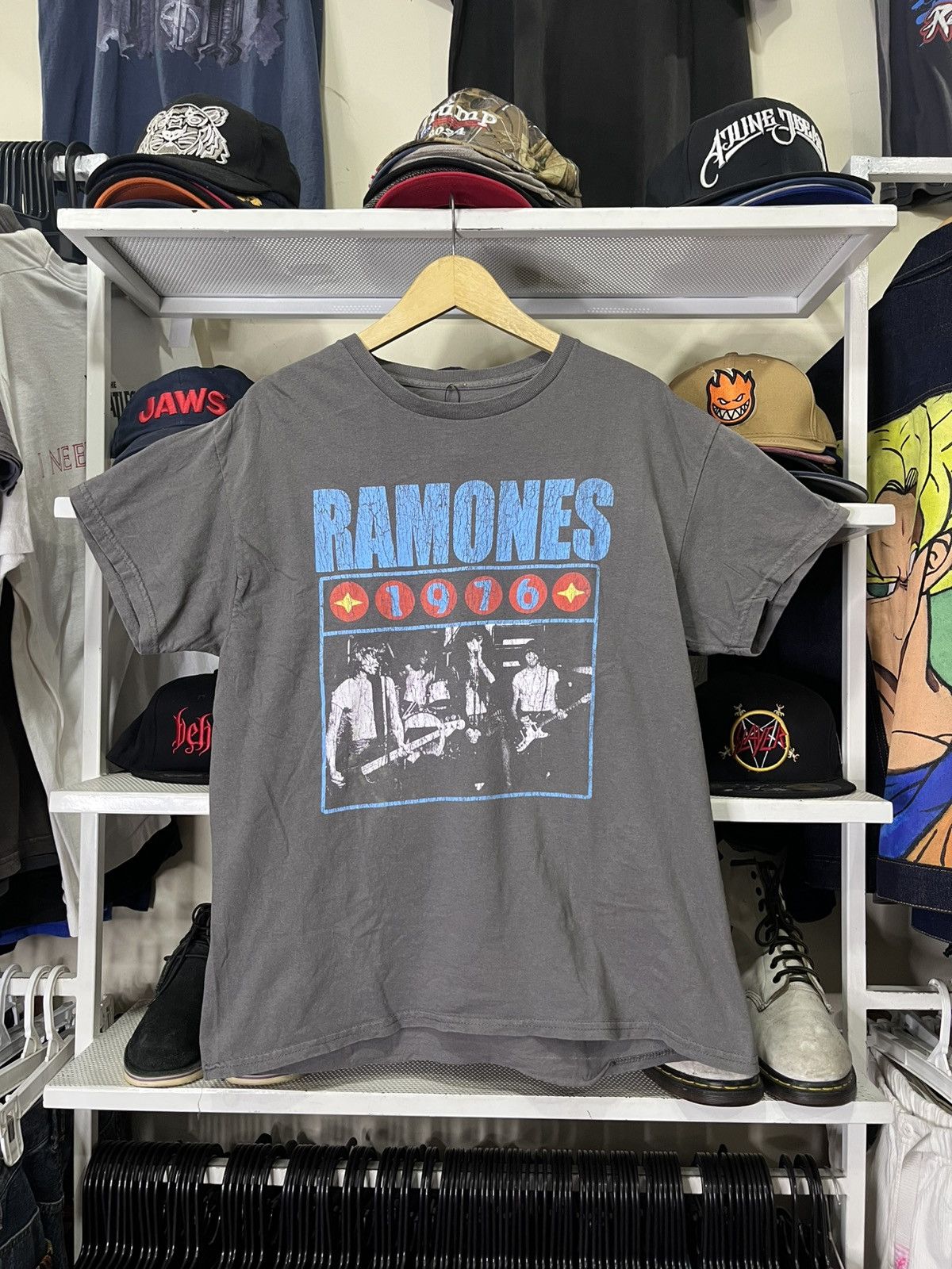 Band Tees Vintage Ramones Band T-shirt Size US L / EU 52-54 / 3 - 1 Thumbnail