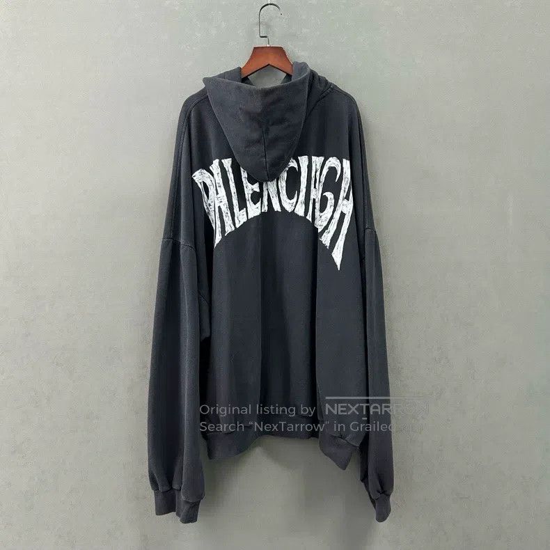 Balenciaga Balenciaga Sunset Beach Iron Tower Palm Tree Logo Distress Size US XL / EU 56 / 4 - 2 Thumbnail