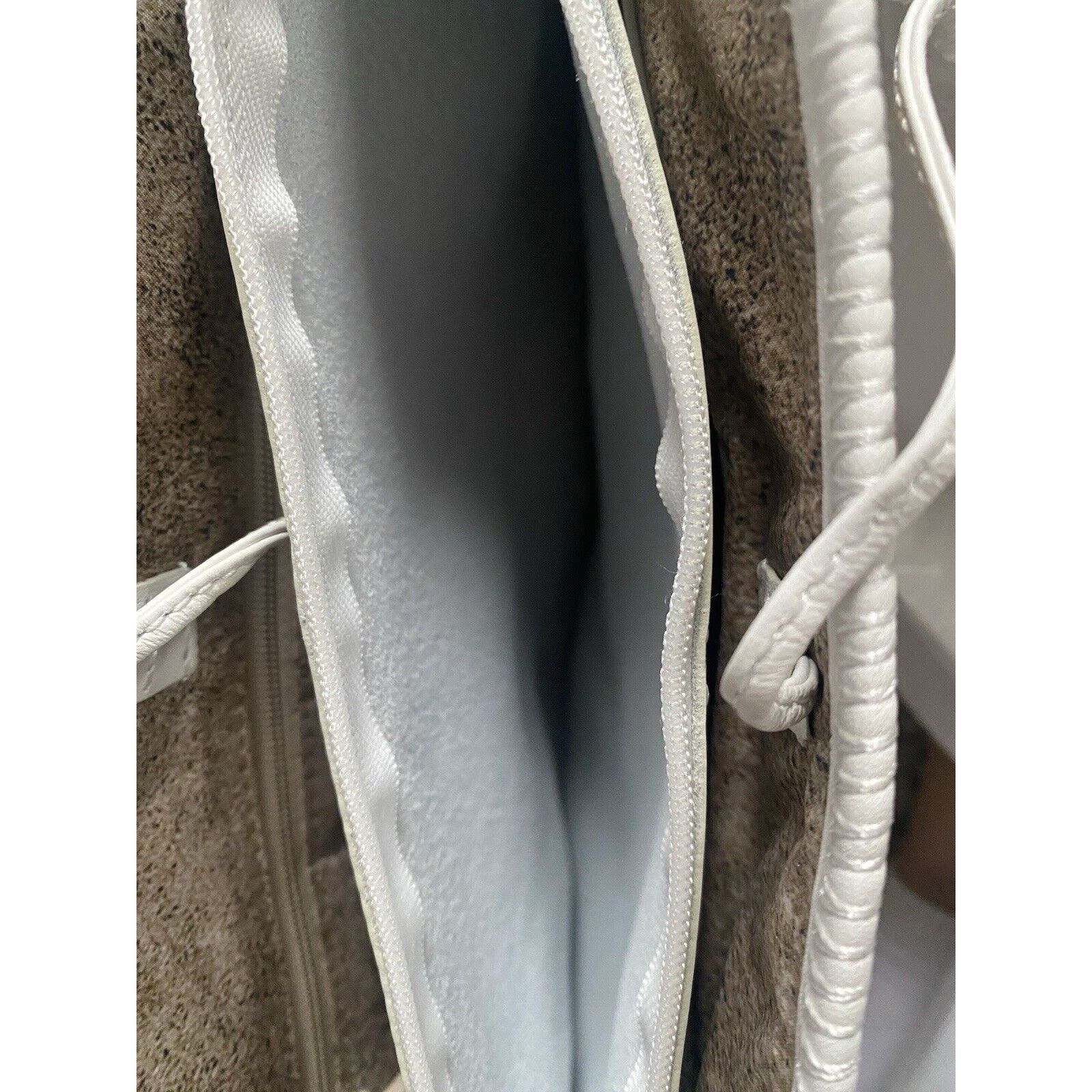 Ugg Authentic Canvas/White Leather Grab Tote #SA603 NWT And Box Size ONE SIZE - 9 Thumbnail