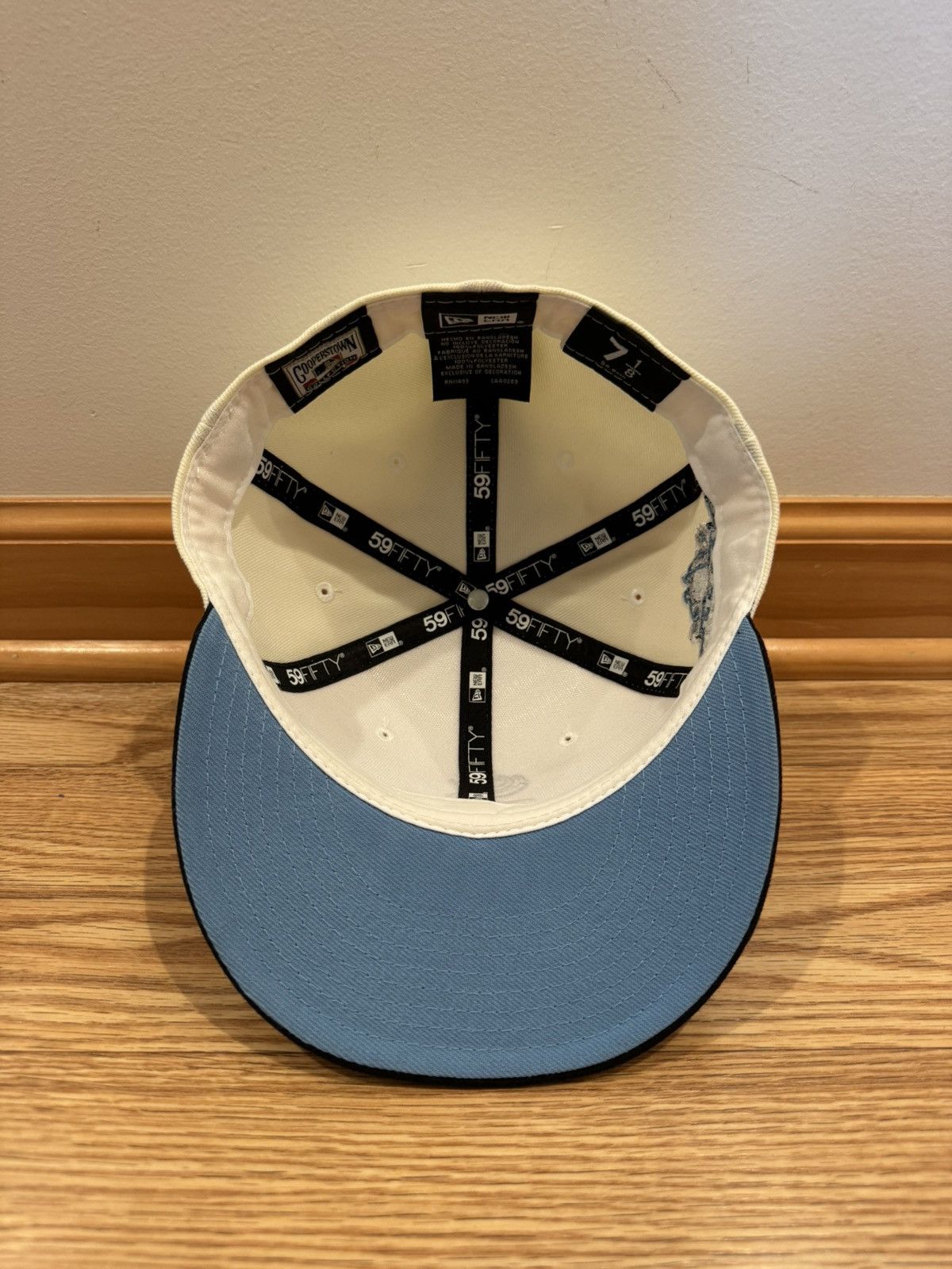New Era 7 1/8 Chicago White Sox - 2003 All-Star Patch - Blue brim Size ONE SIZE - 3 Thumbnail